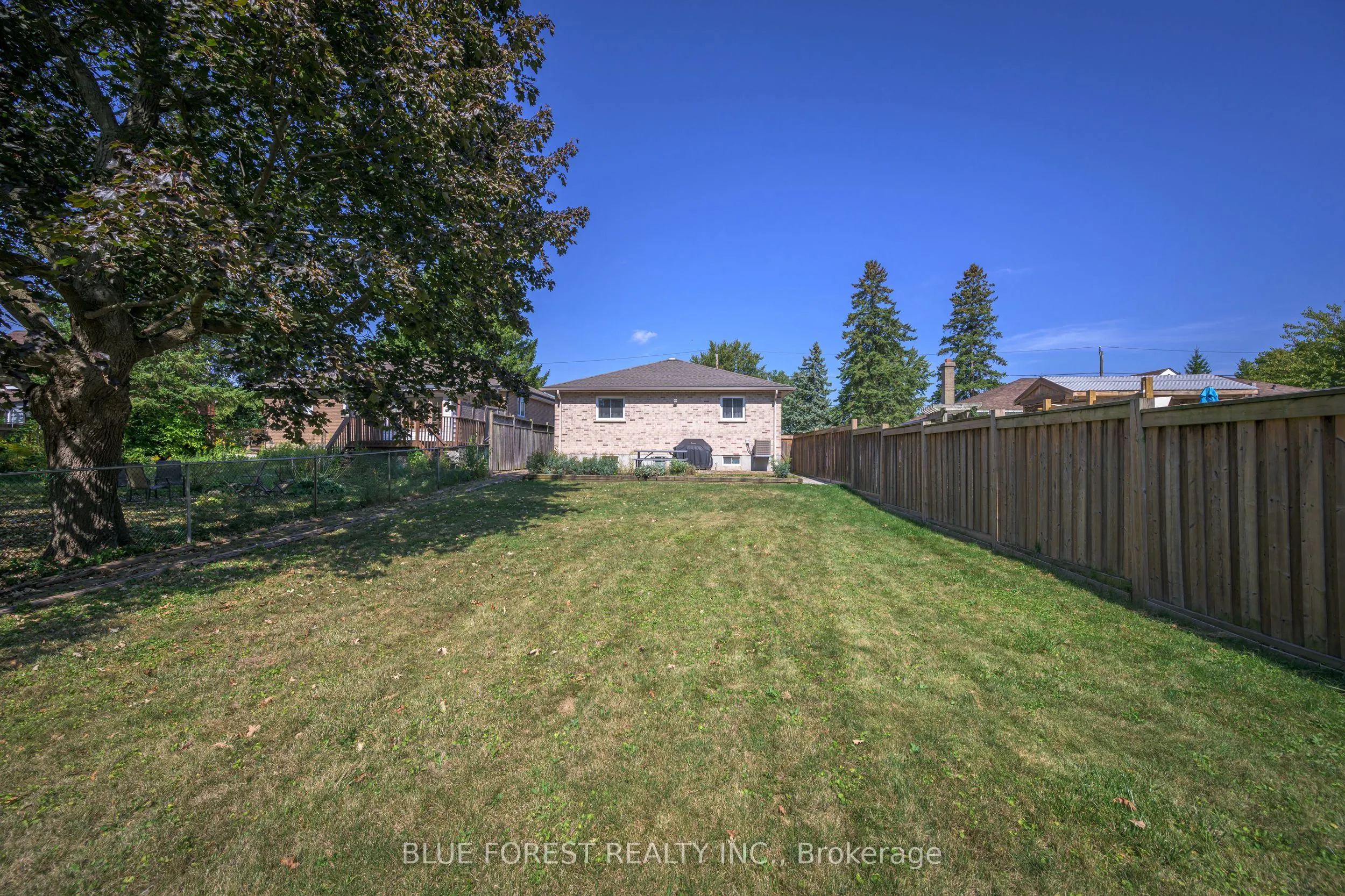 547 Creston Avenue