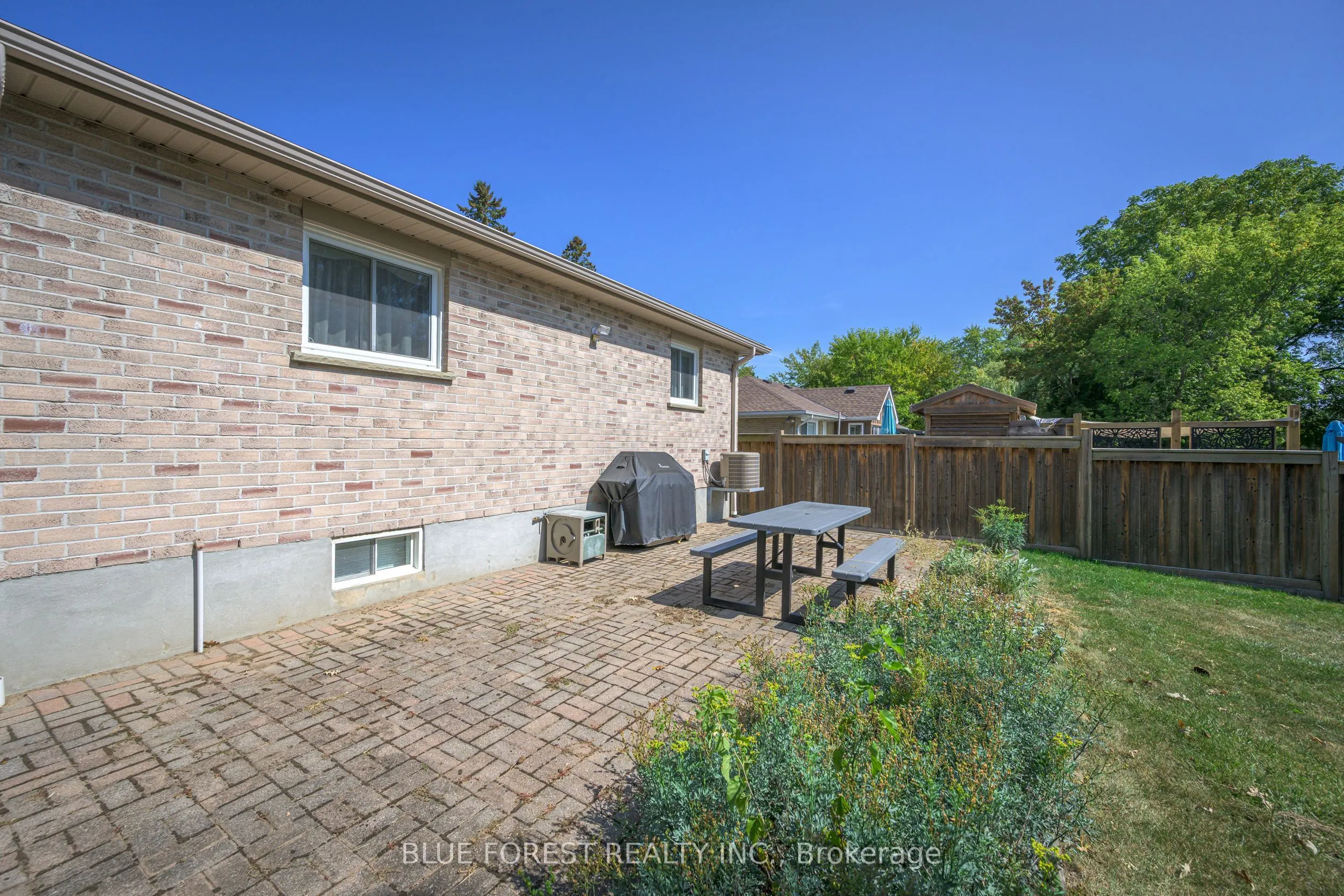 547 Creston Avenue