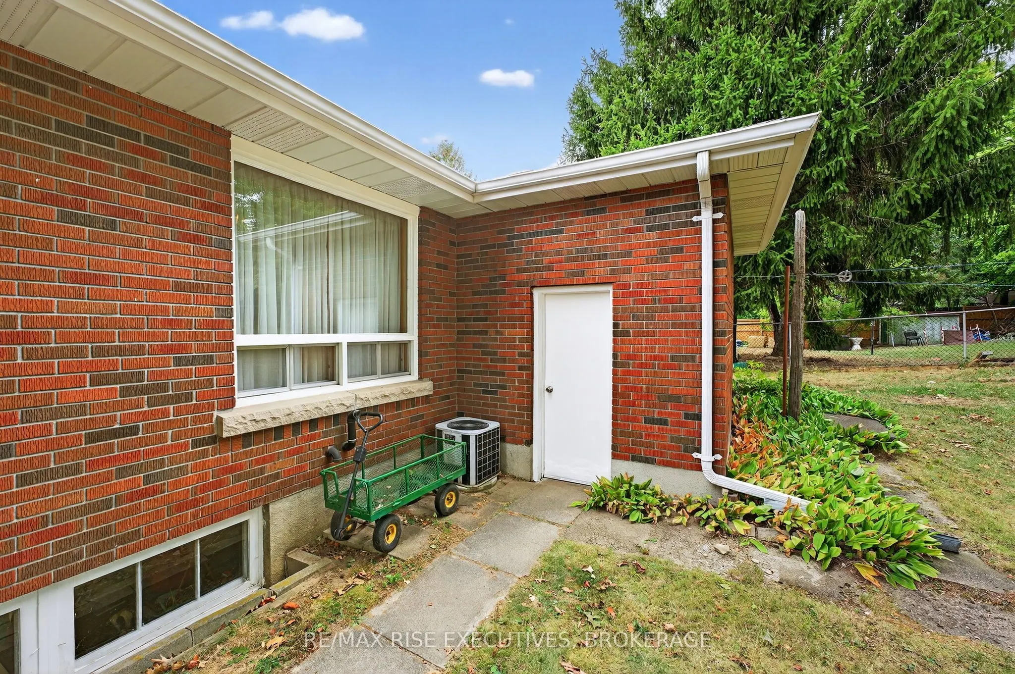 748 Mona Drive