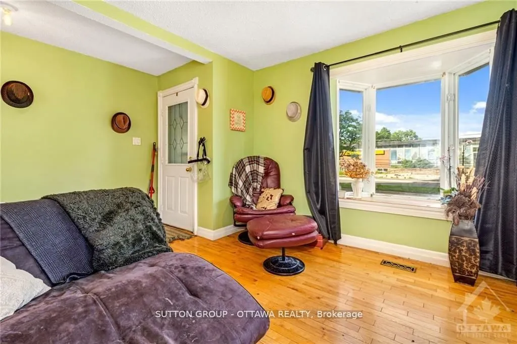 846 St Laurent Boulevard