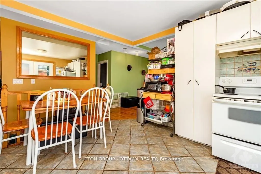 846 St Laurent Boulevard