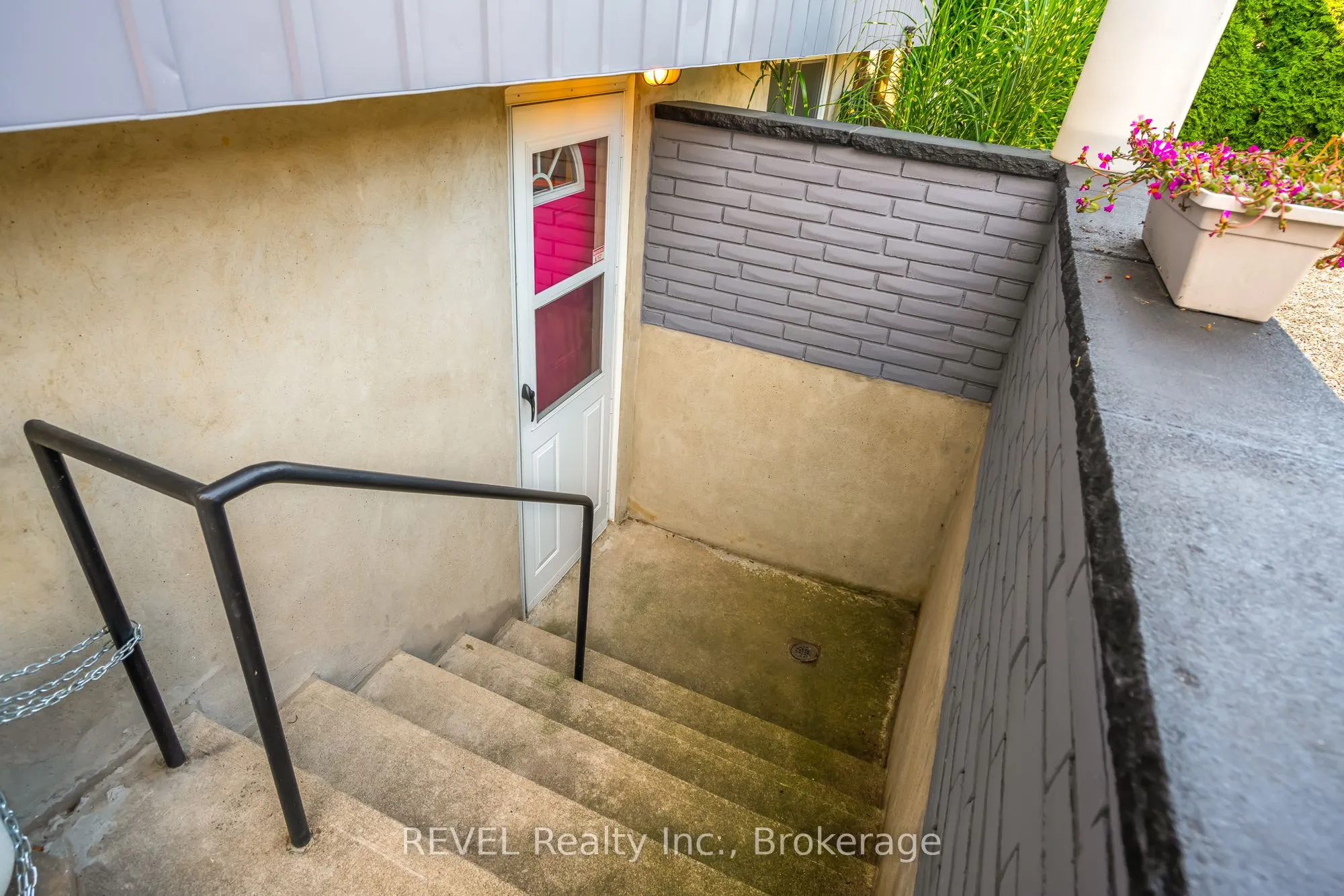 9 Fitzroy Lane