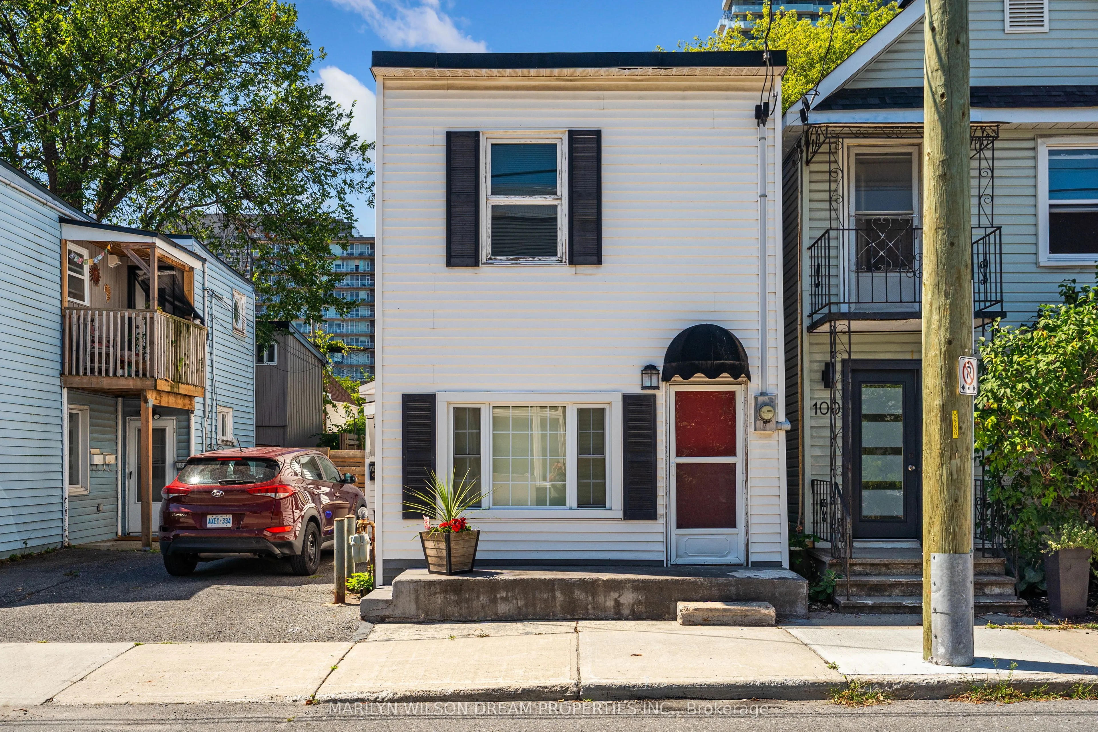 104 Carruthers Avenue