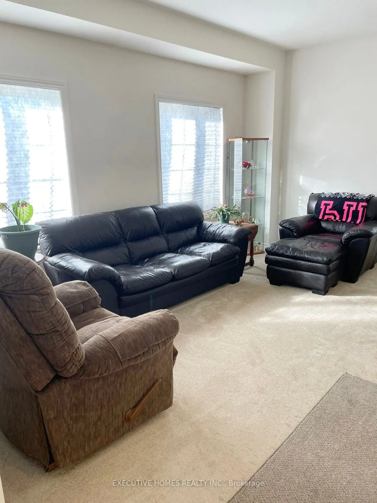 76 Stauffer Road