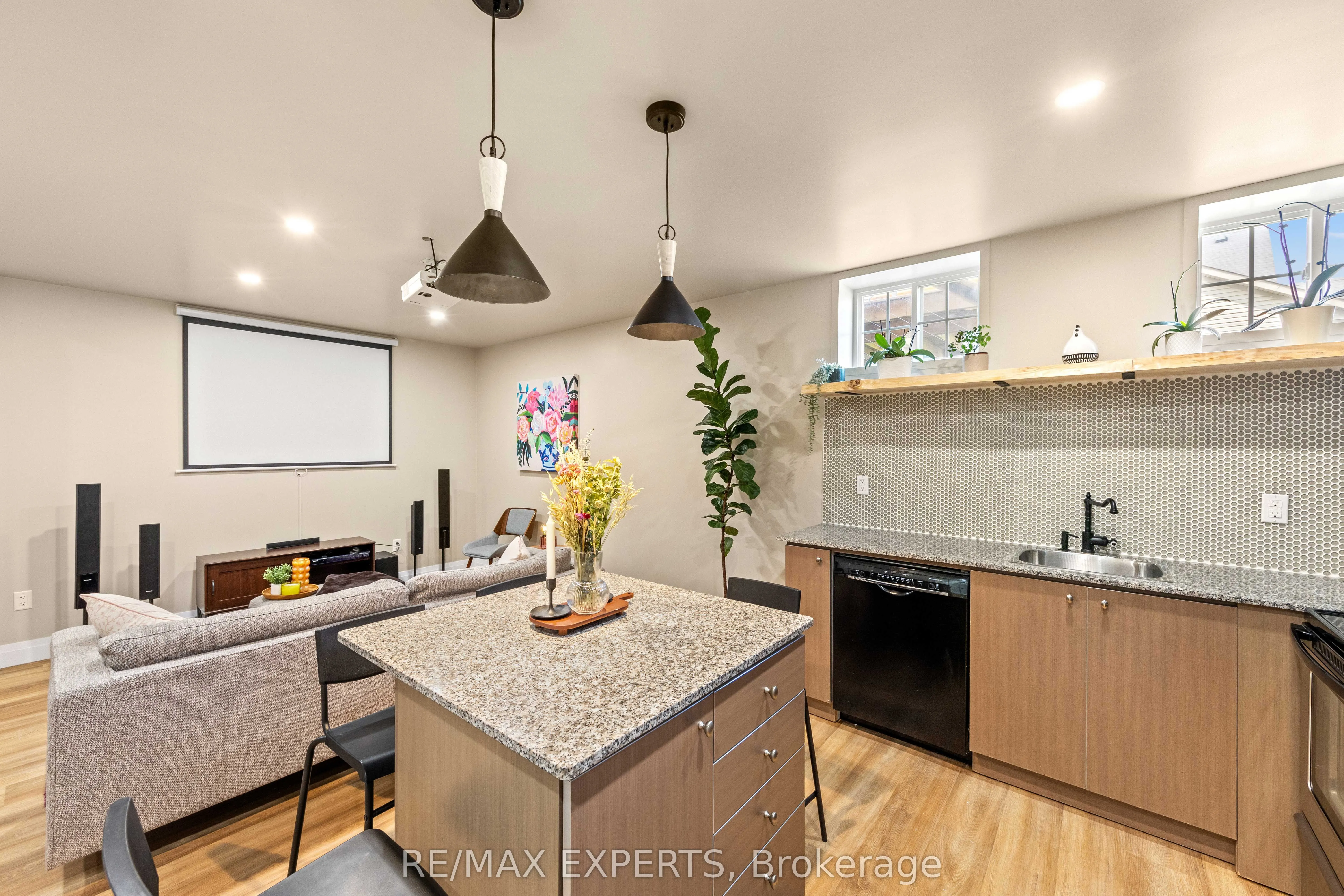 78 Lambert Crescent