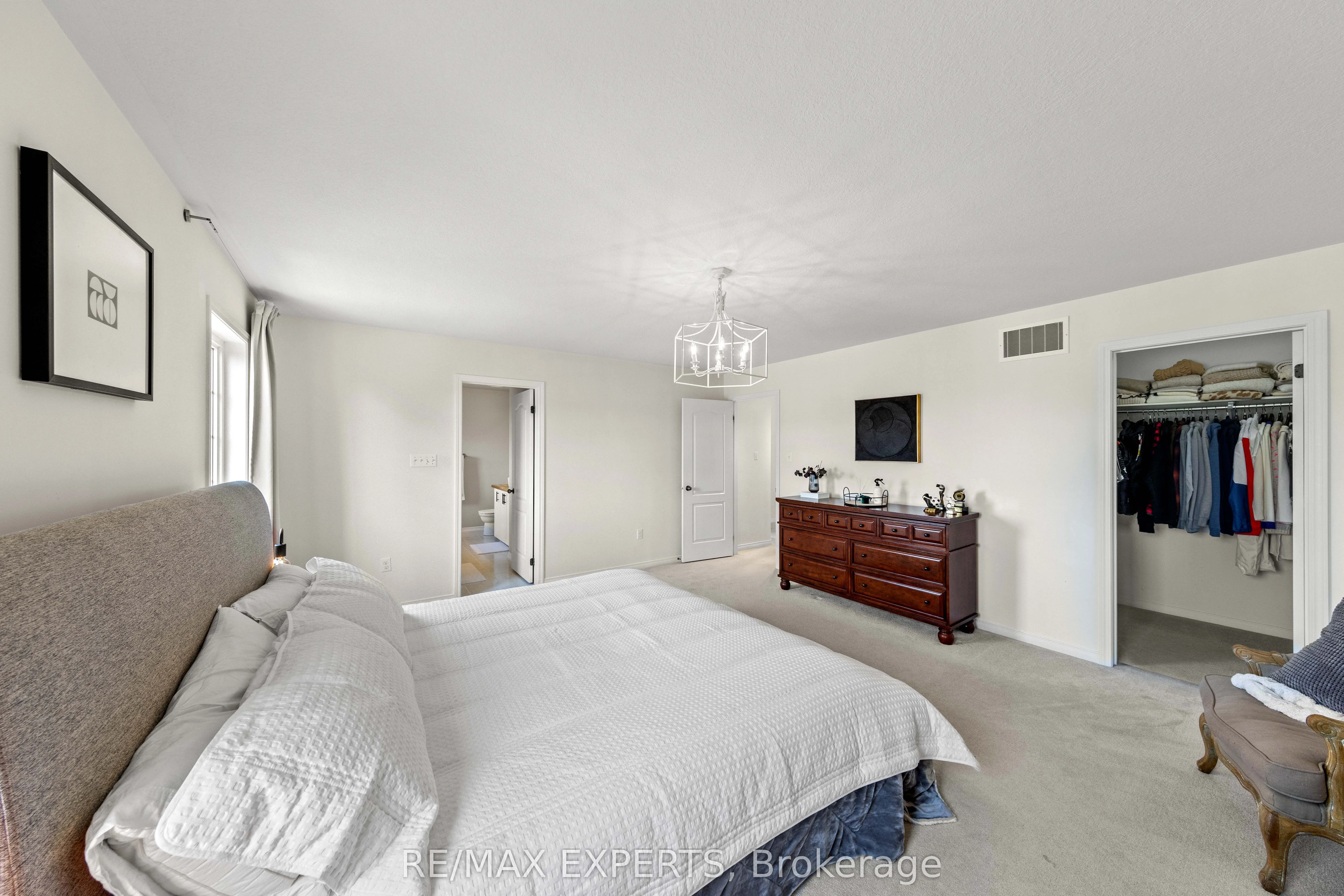 78 Lambert Crescent