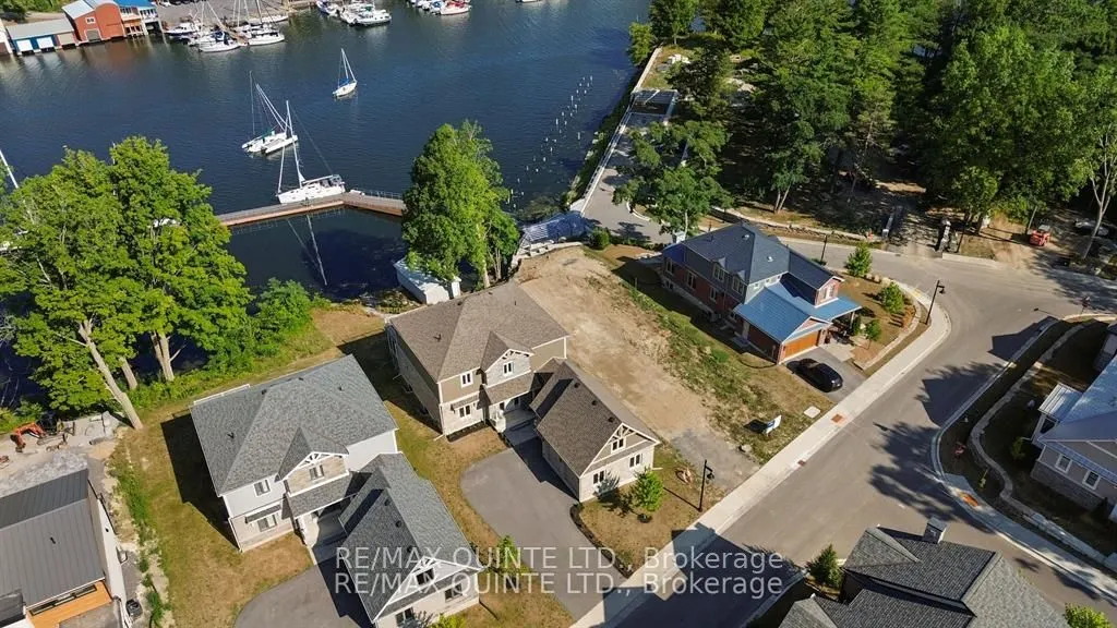 125 Villeneuve Drive