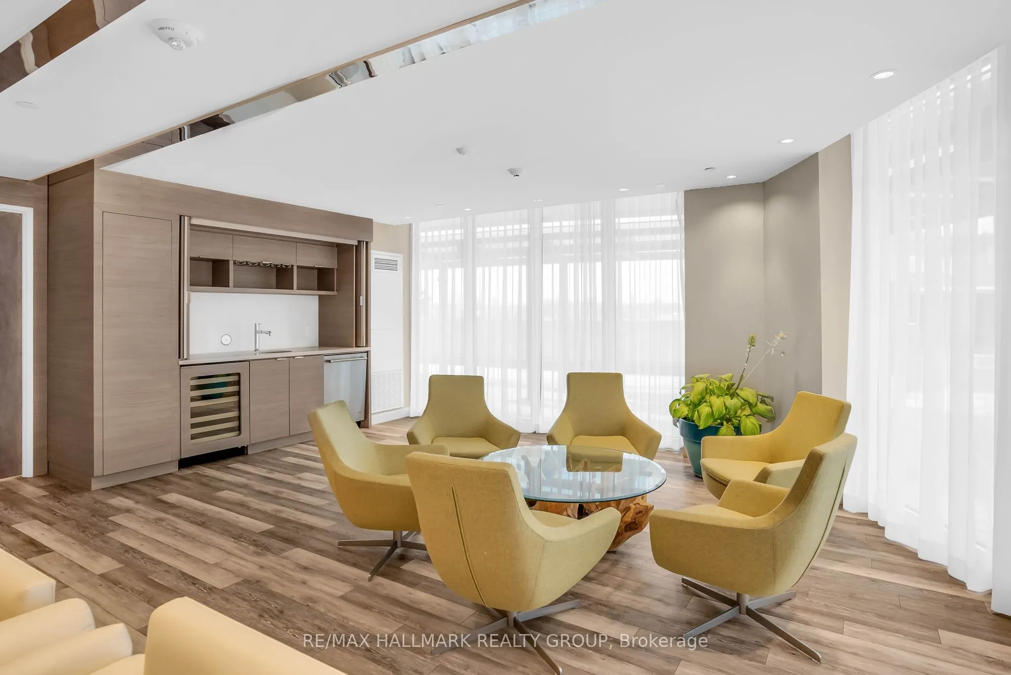 485 Richmond Road, #1906