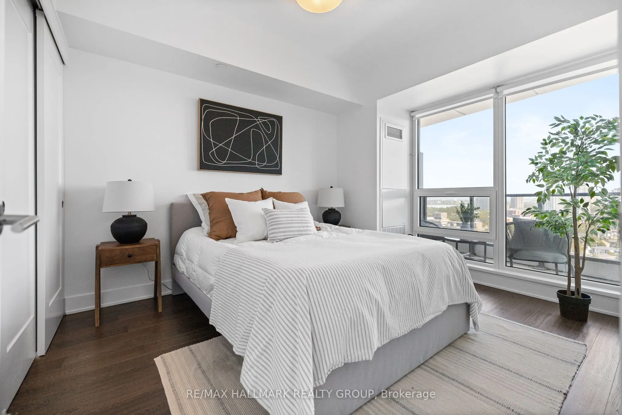 485 Richmond Road, #1906