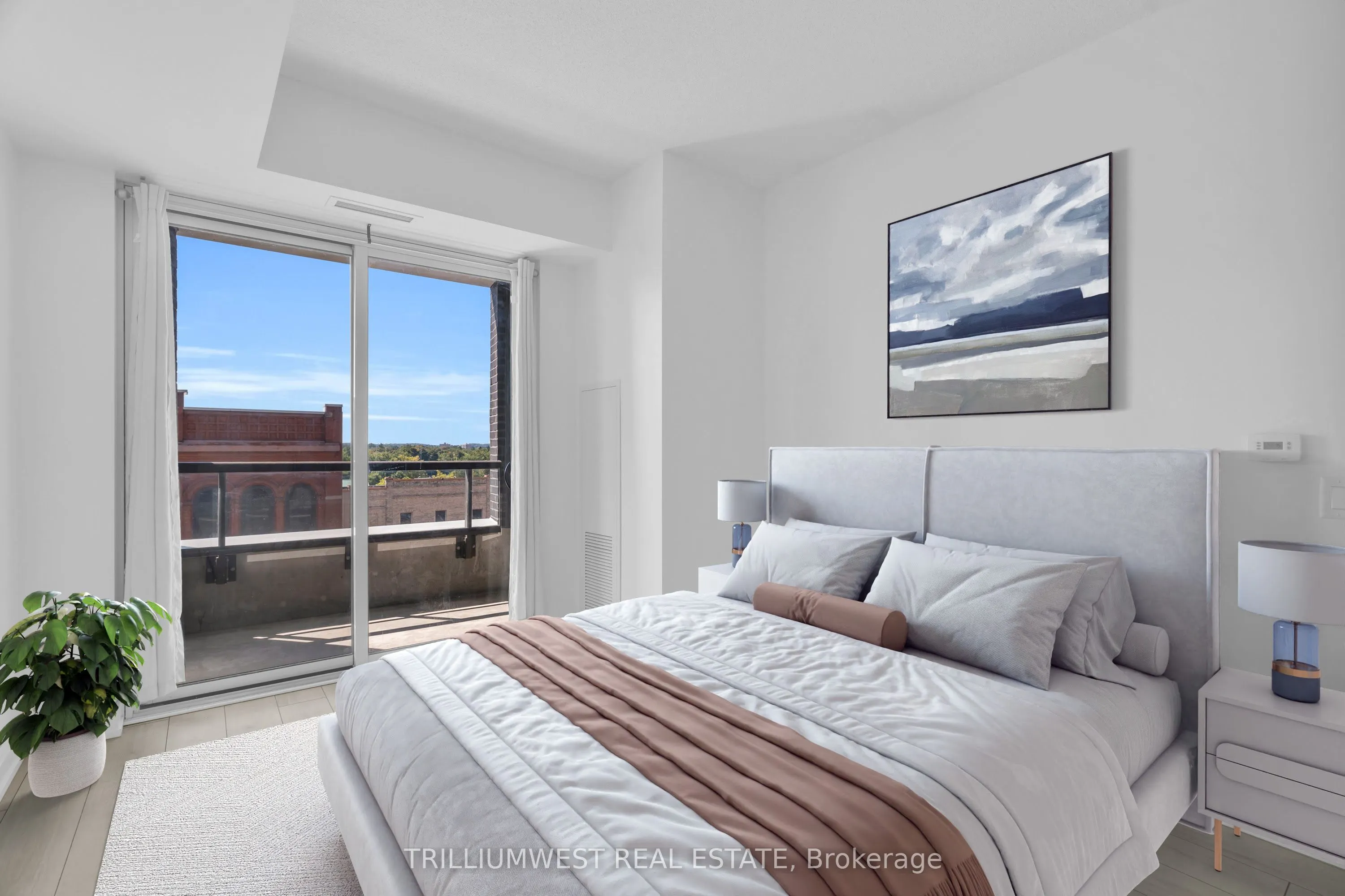 55 Duke Street W, #322