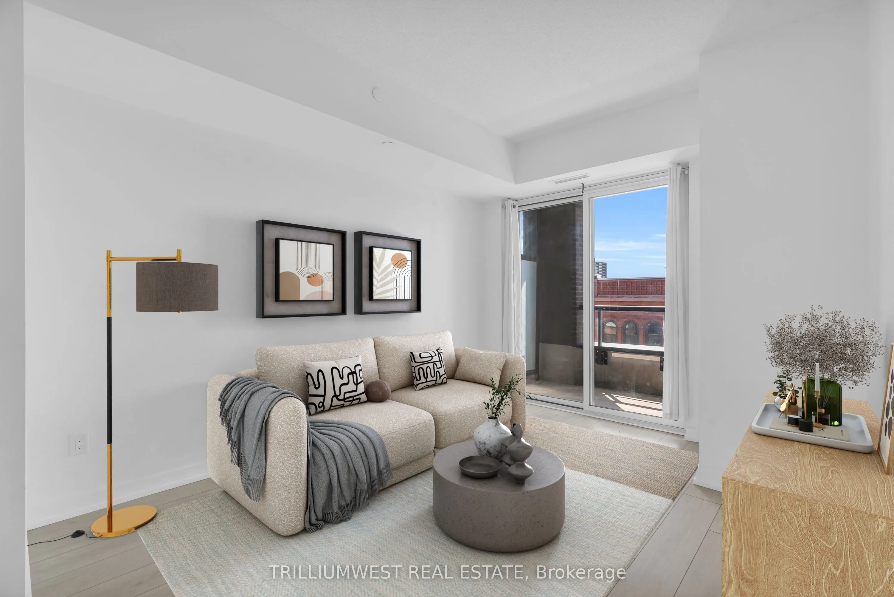 55 Duke Street W, #322