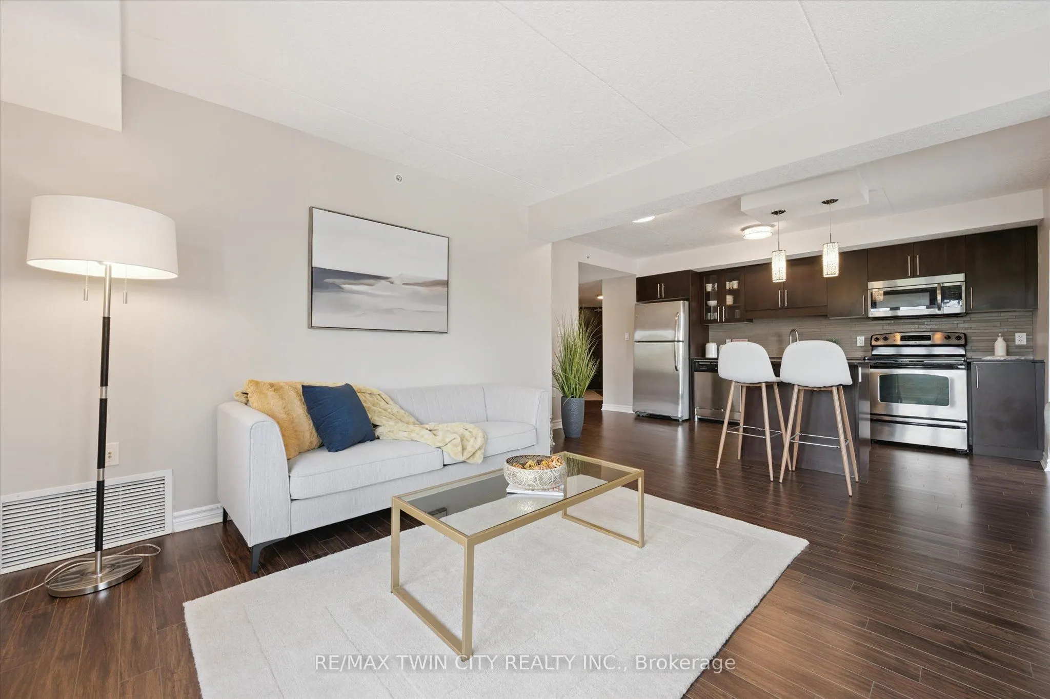 776 Laurelwood Drive, #301