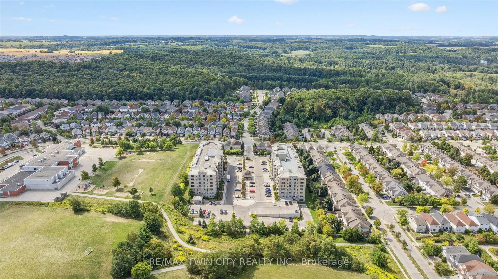 776 Laurelwood Drive, #301
