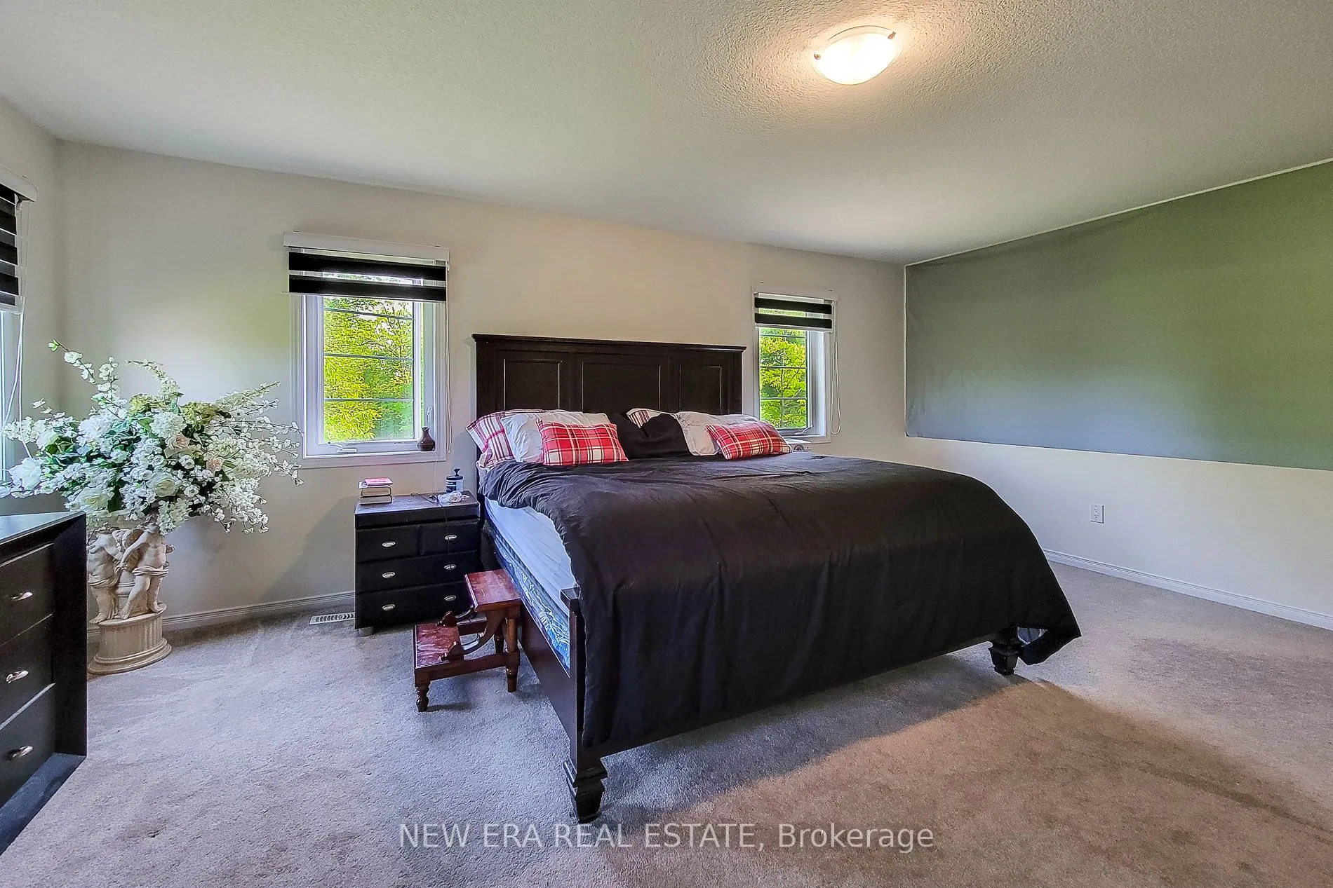 65 Cactus Crescent
