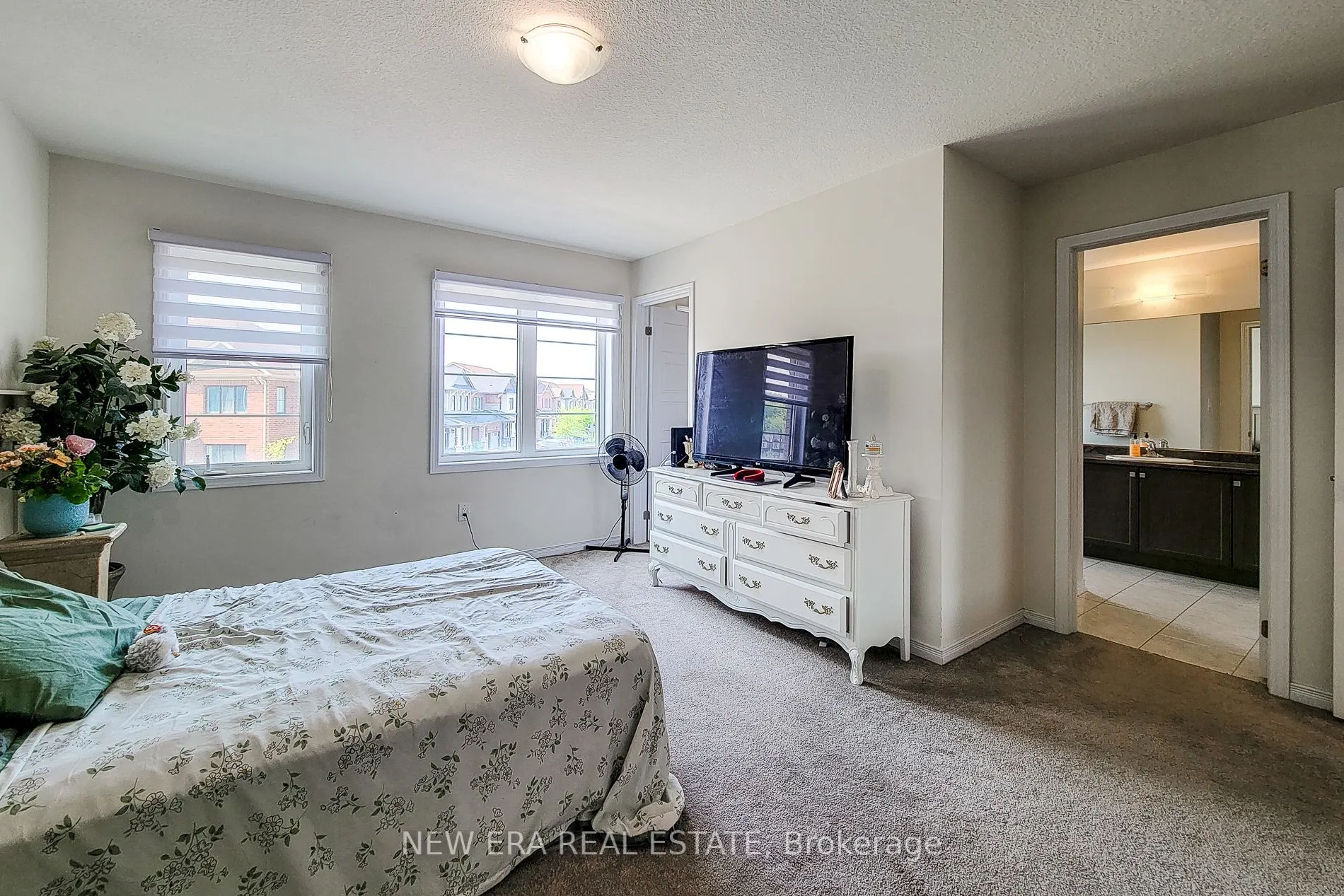 65 Cactus Crescent
