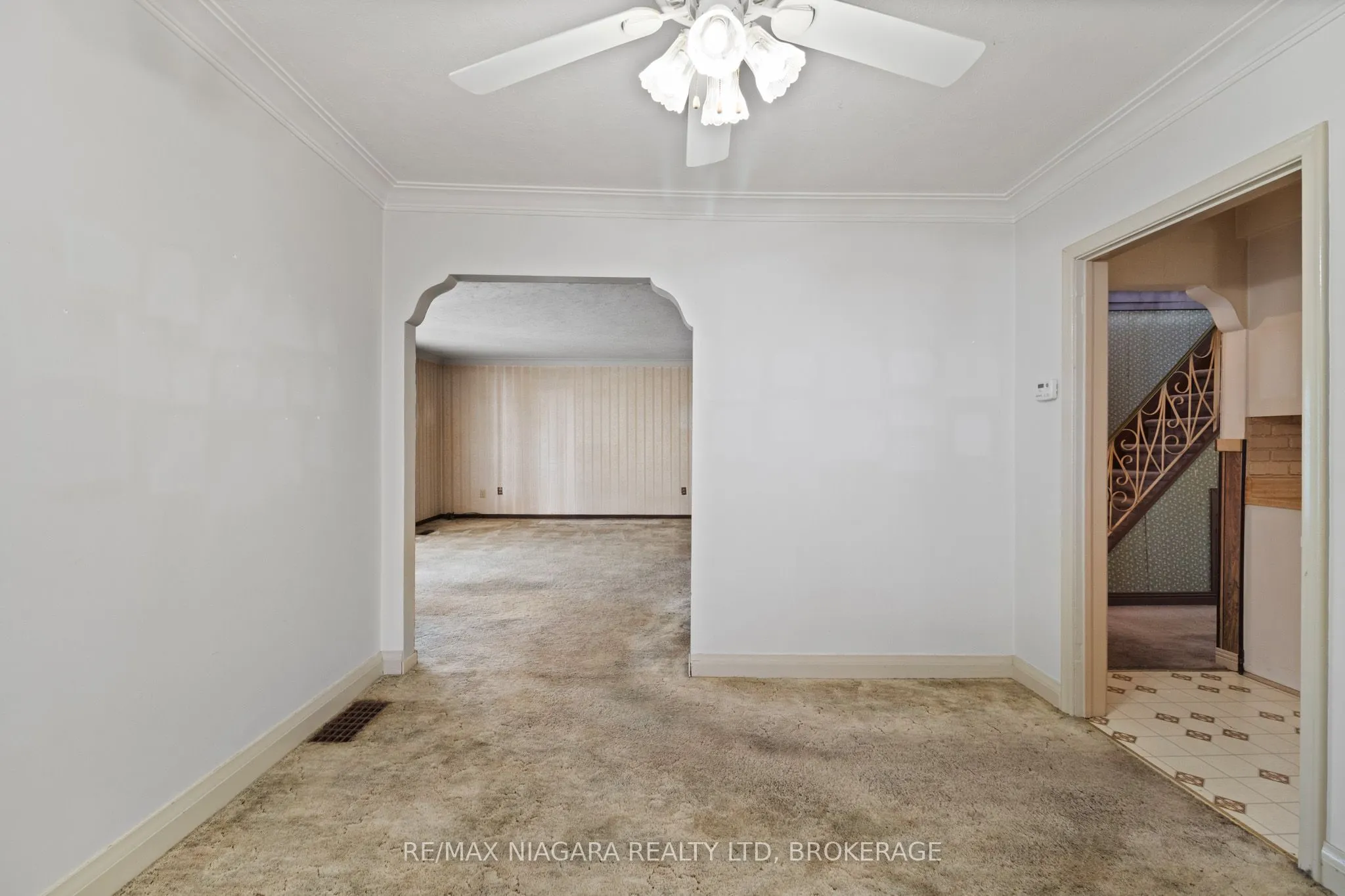613 Queenston Road