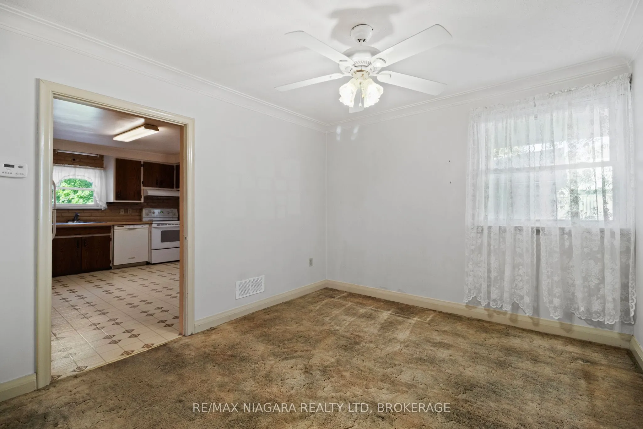 613 Queenston Road