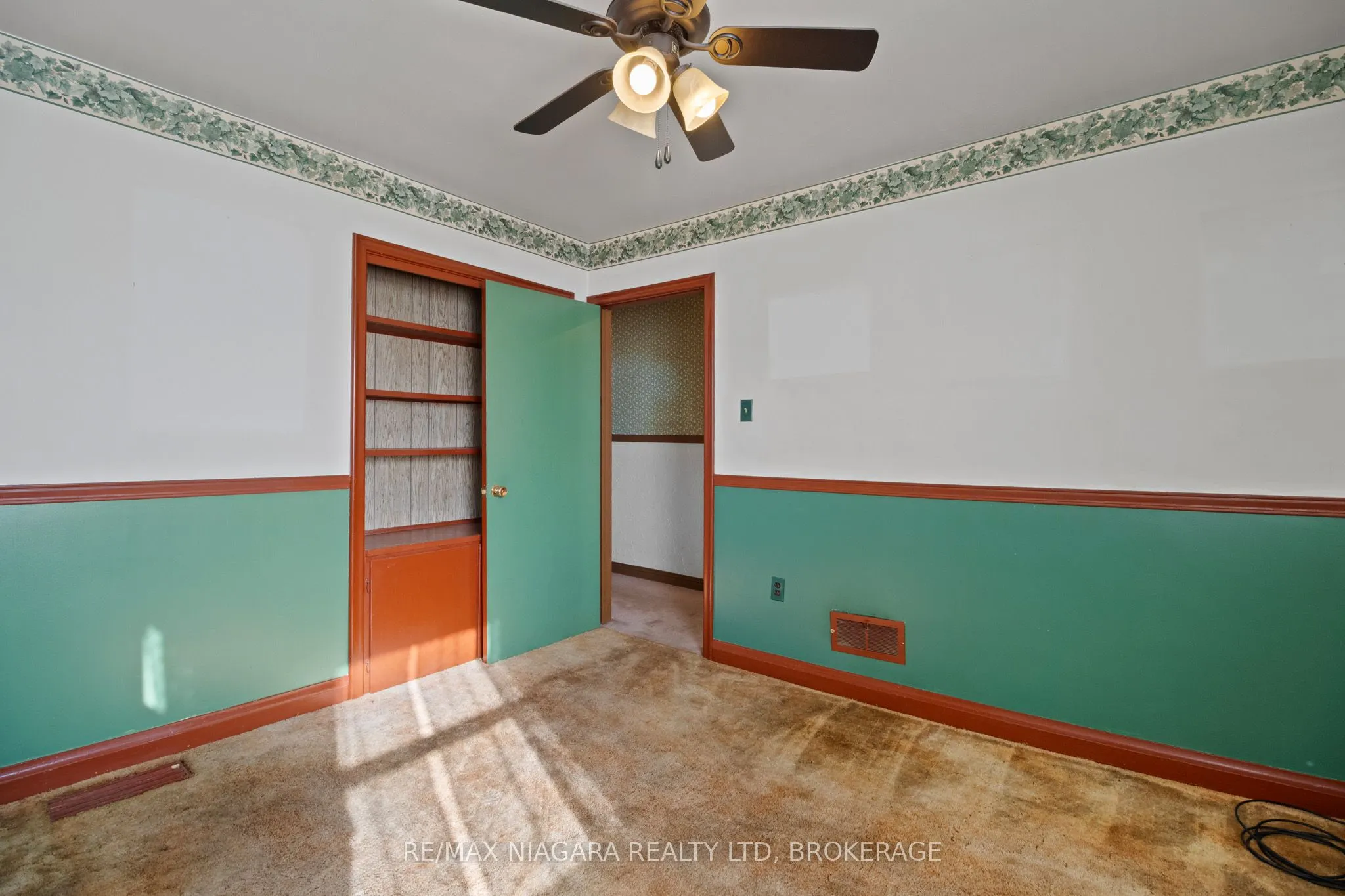 613 Queenston Road