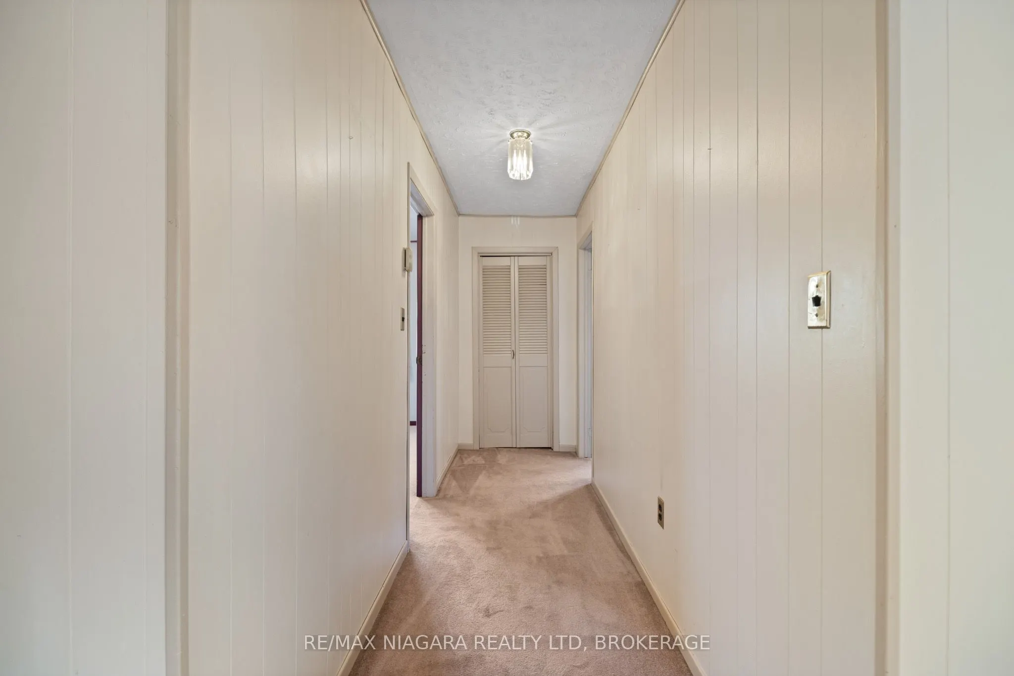 613 Queenston Road