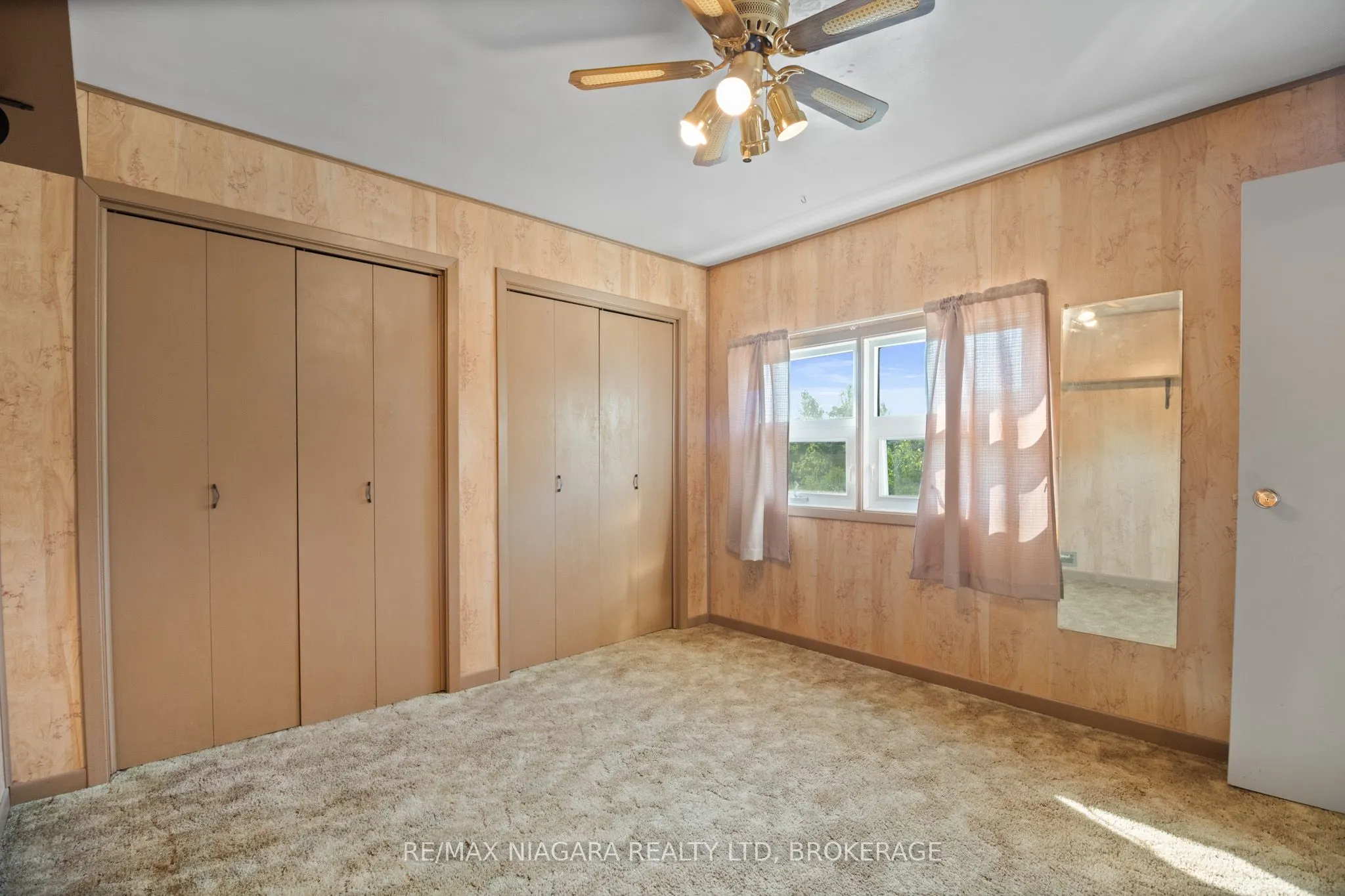 613 Queenston Road