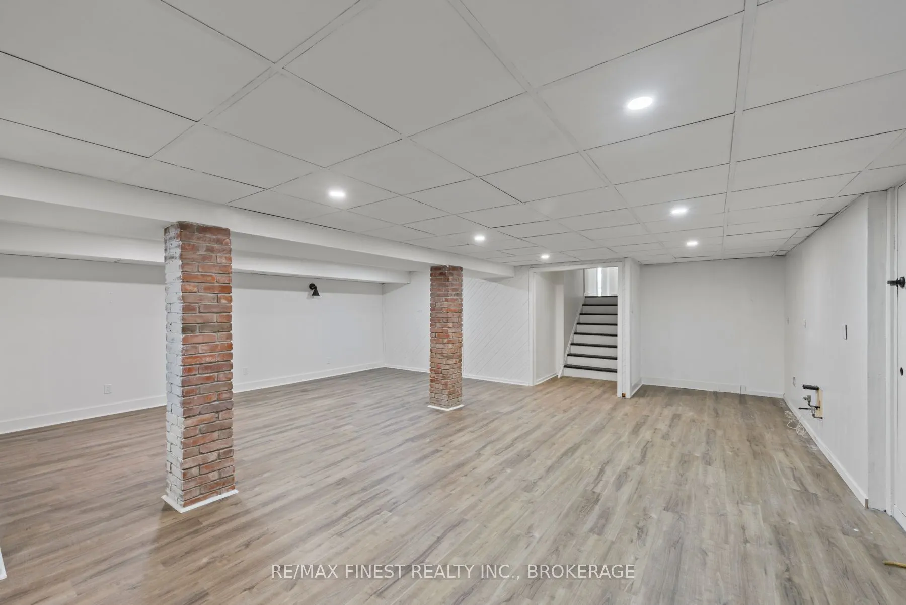 3327 Wilton Road