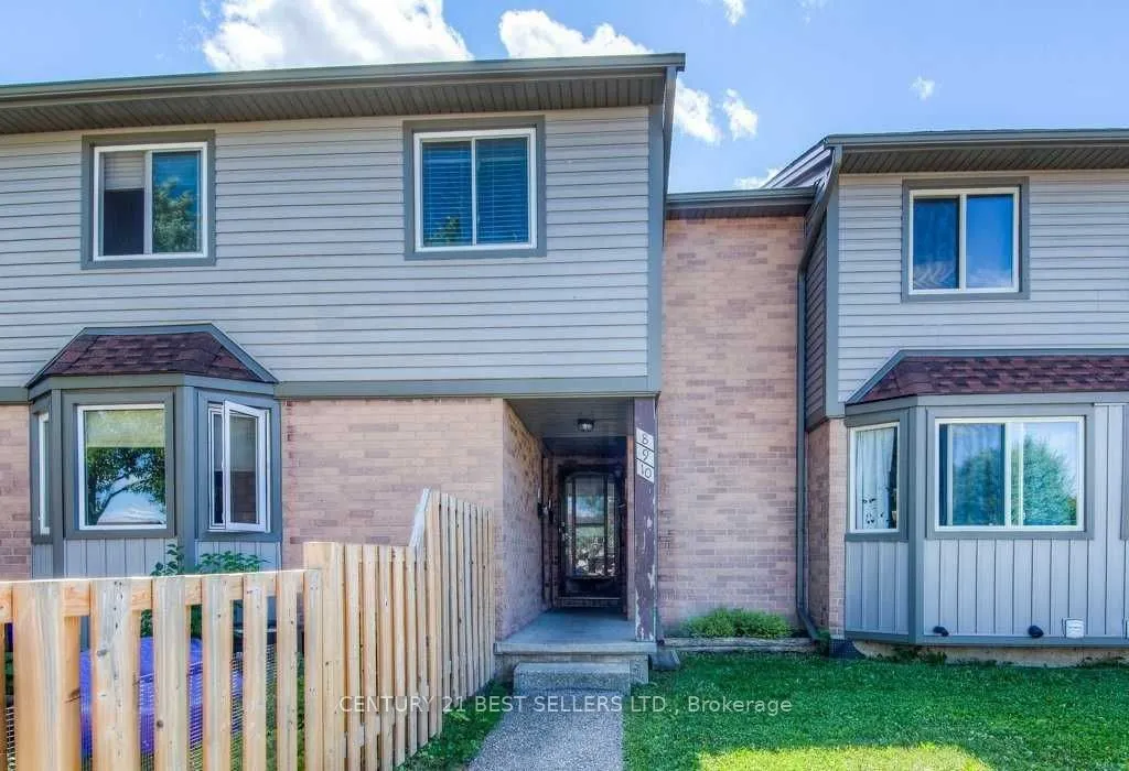 700 Erinbrook Drive, #9