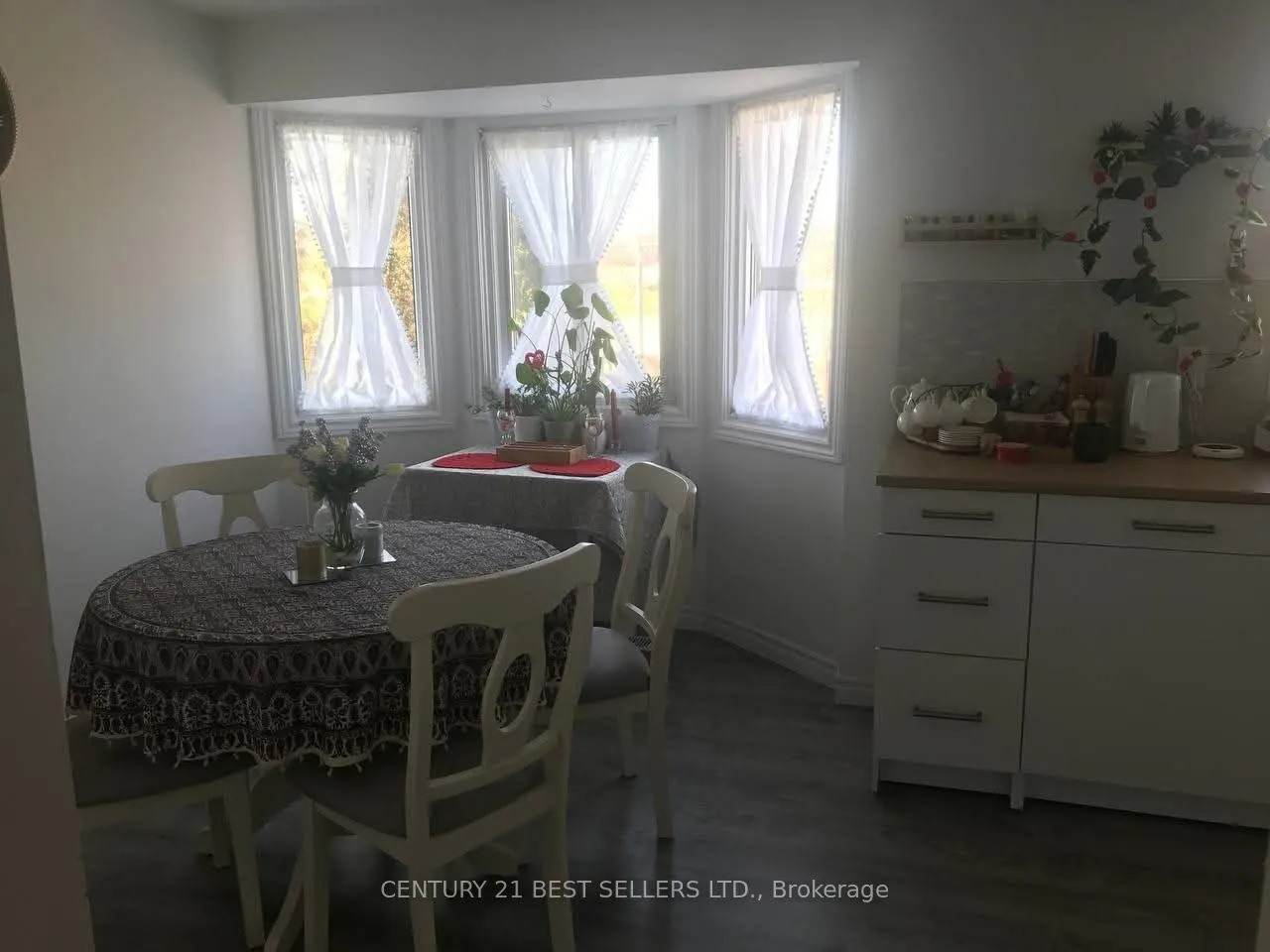 700 Erinbrook Drive, #9