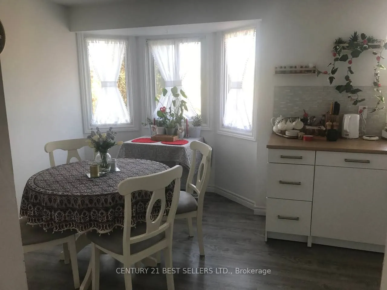 700 Erinbrook Drive, #9