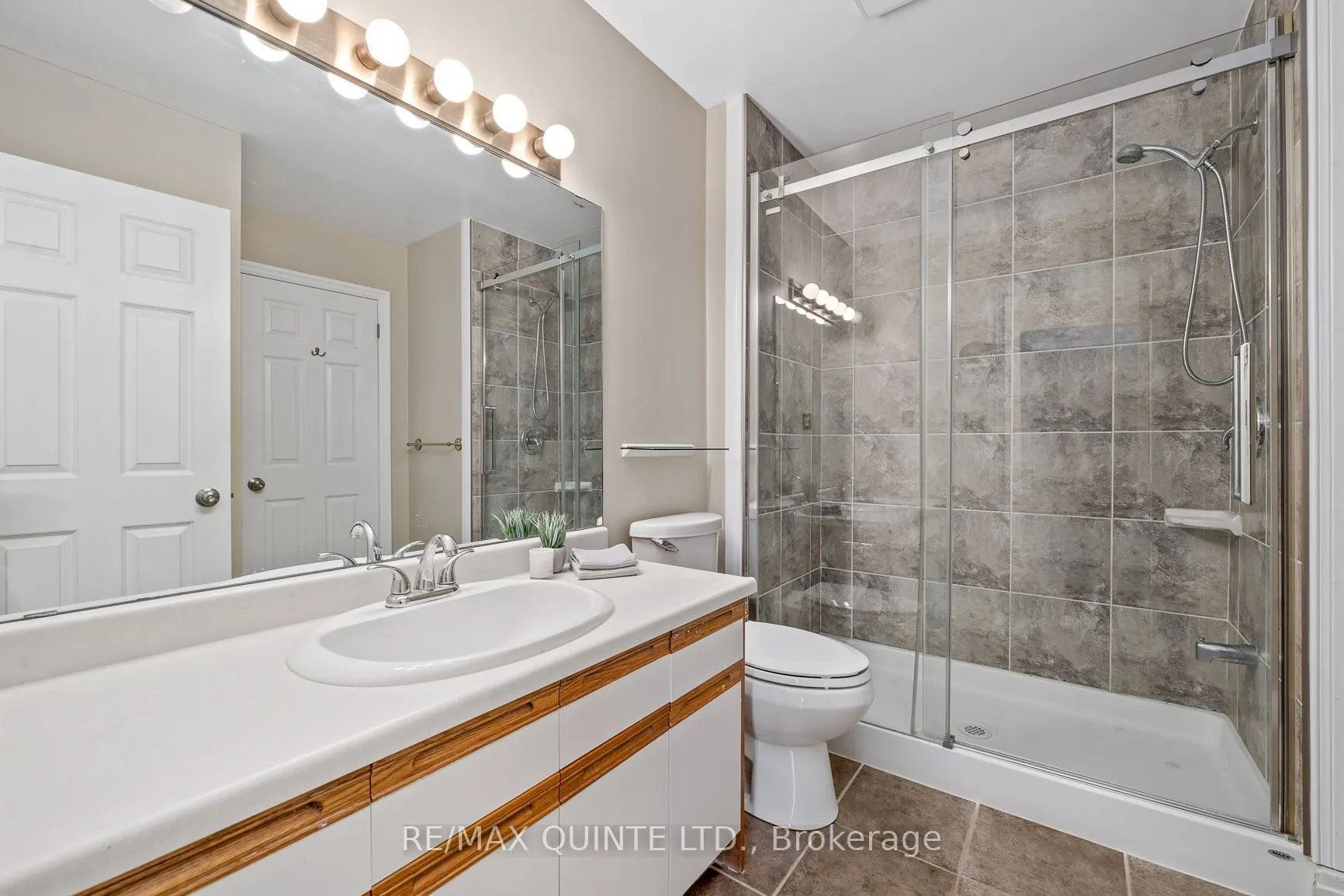 31 Keegan Parkway, #6