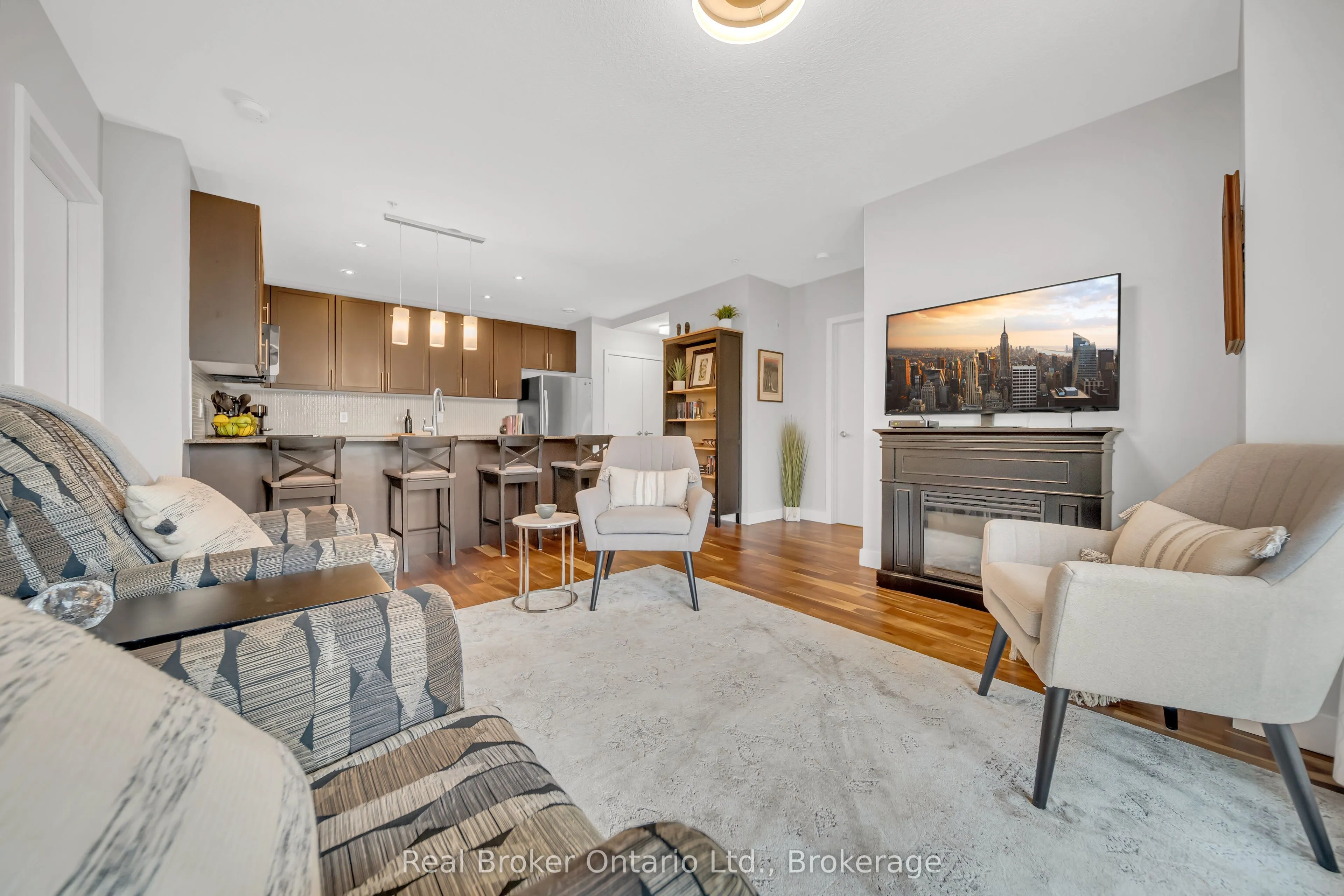 188 King Street S, #214