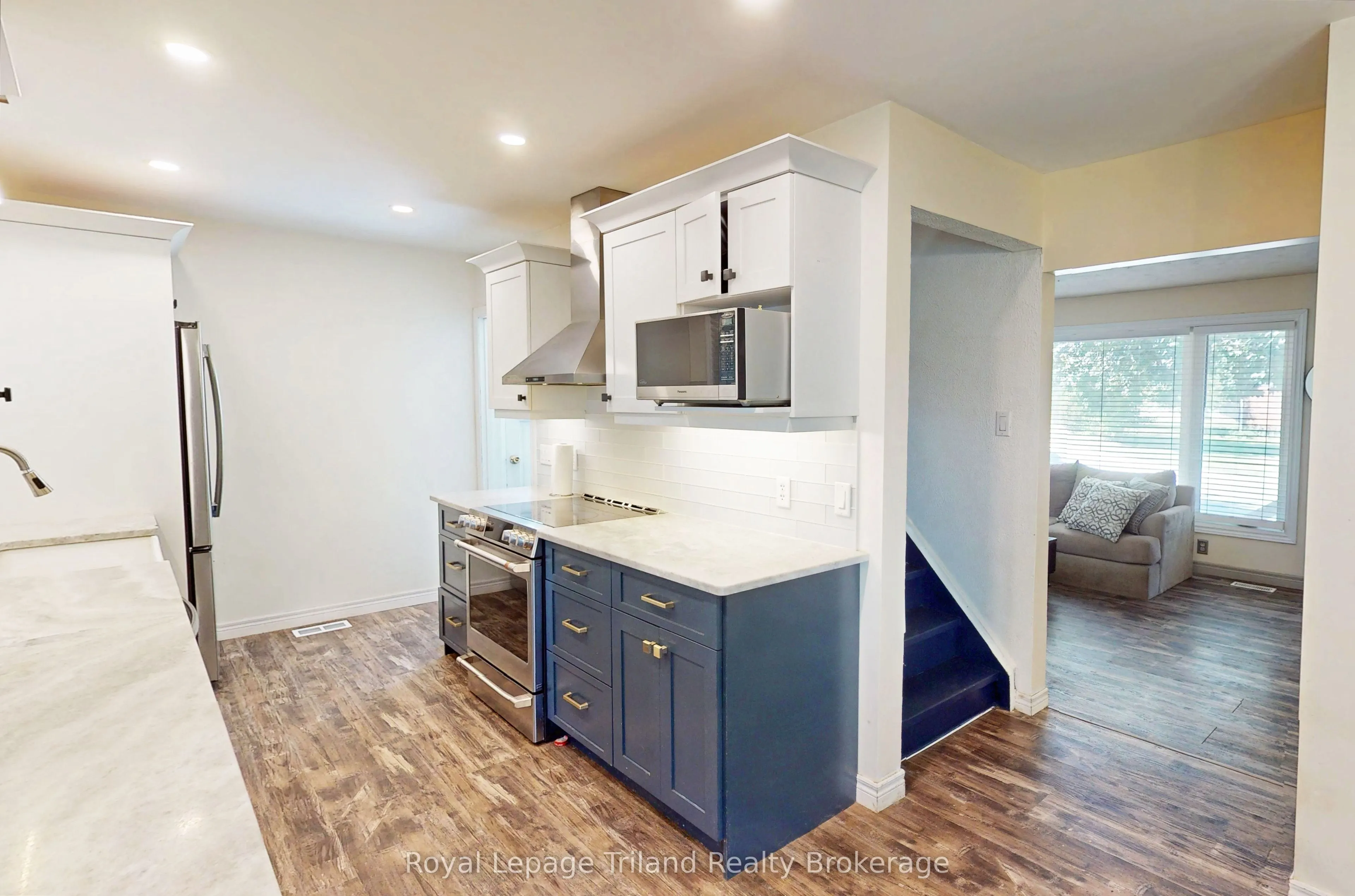 6 Elmwood Crescent