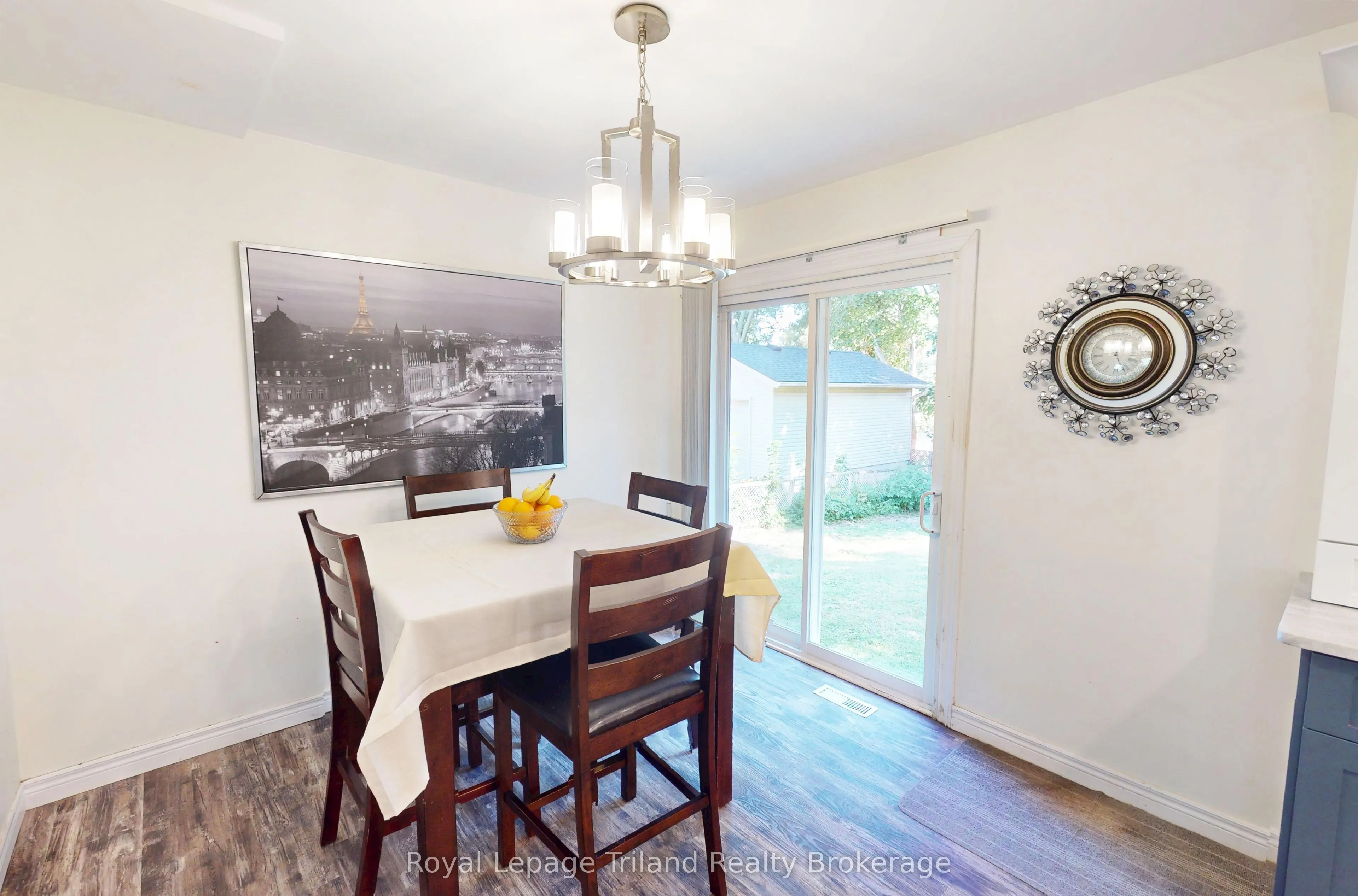 6 Elmwood Crescent