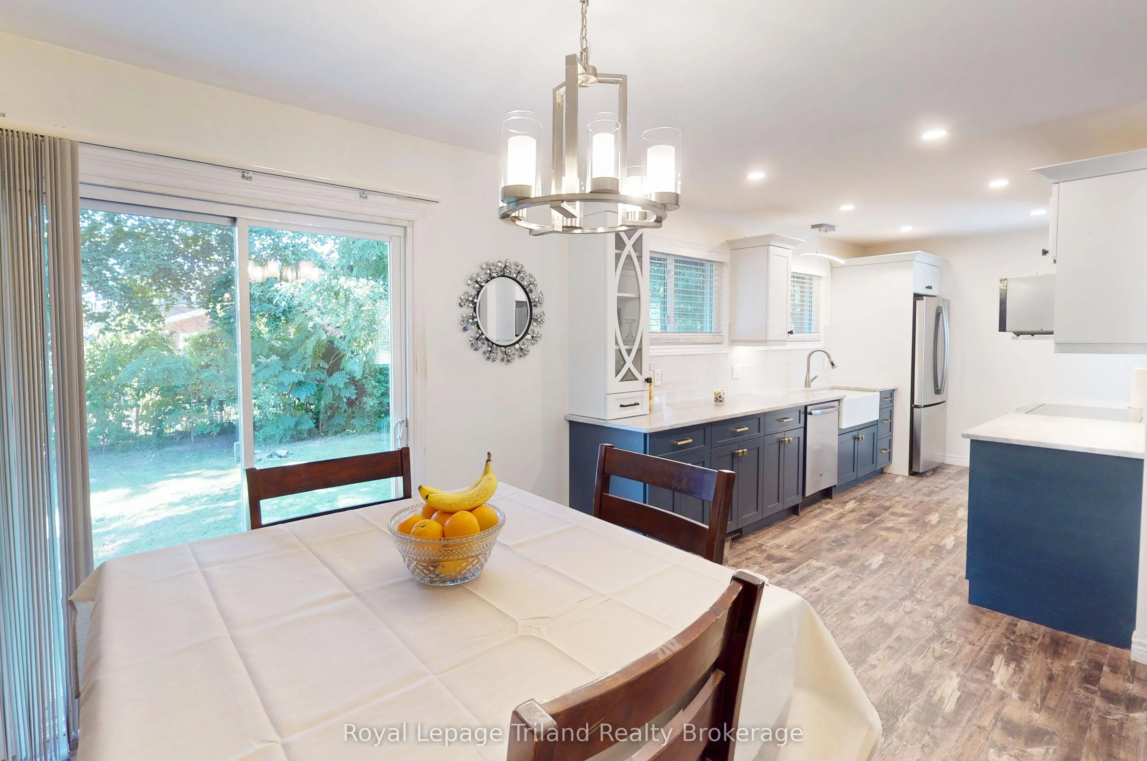 6 Elmwood Crescent