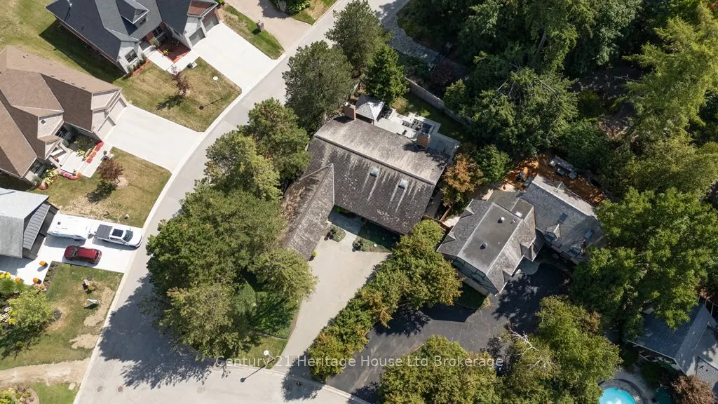 8 Tallwood Circle