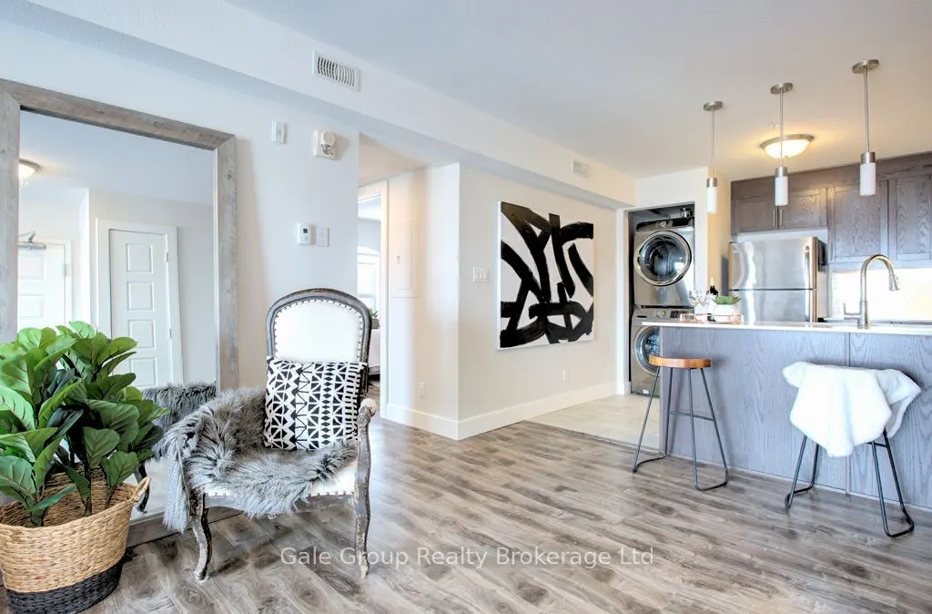 34 Brock Street, #303