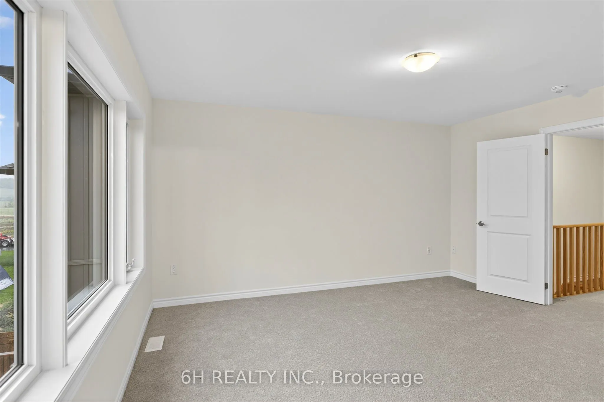 736 Carpenter Trail
