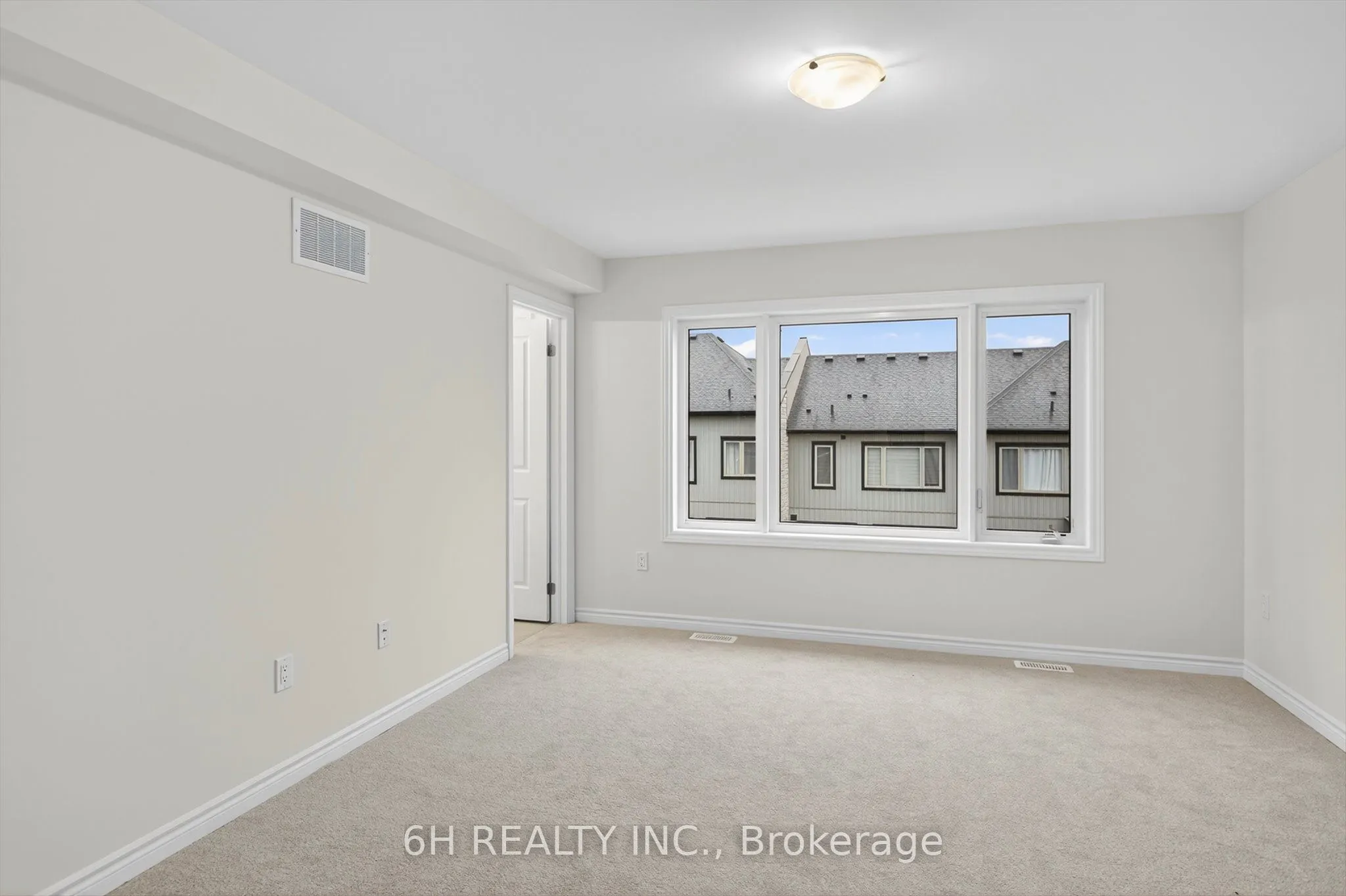 736 Carpenter Trail