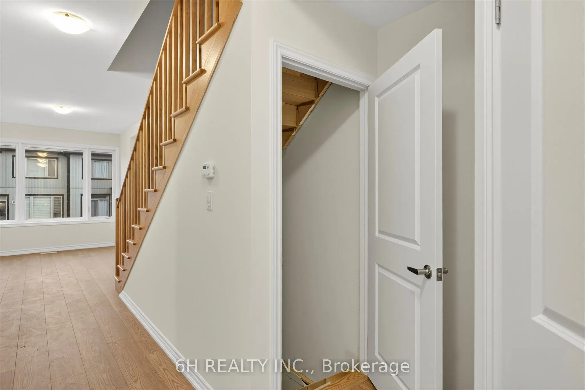 736 Carpenter Trail