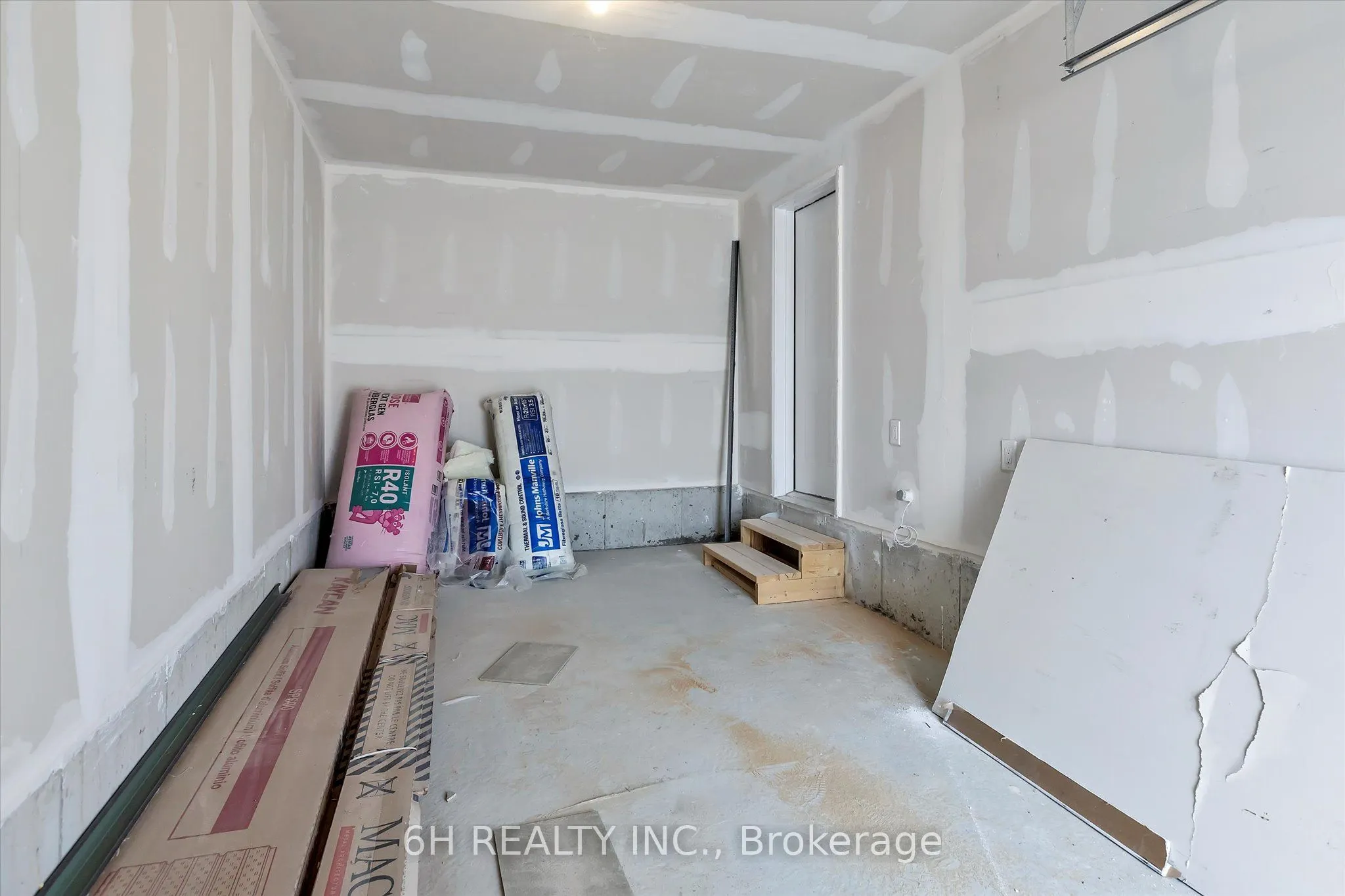 145 Pike Street