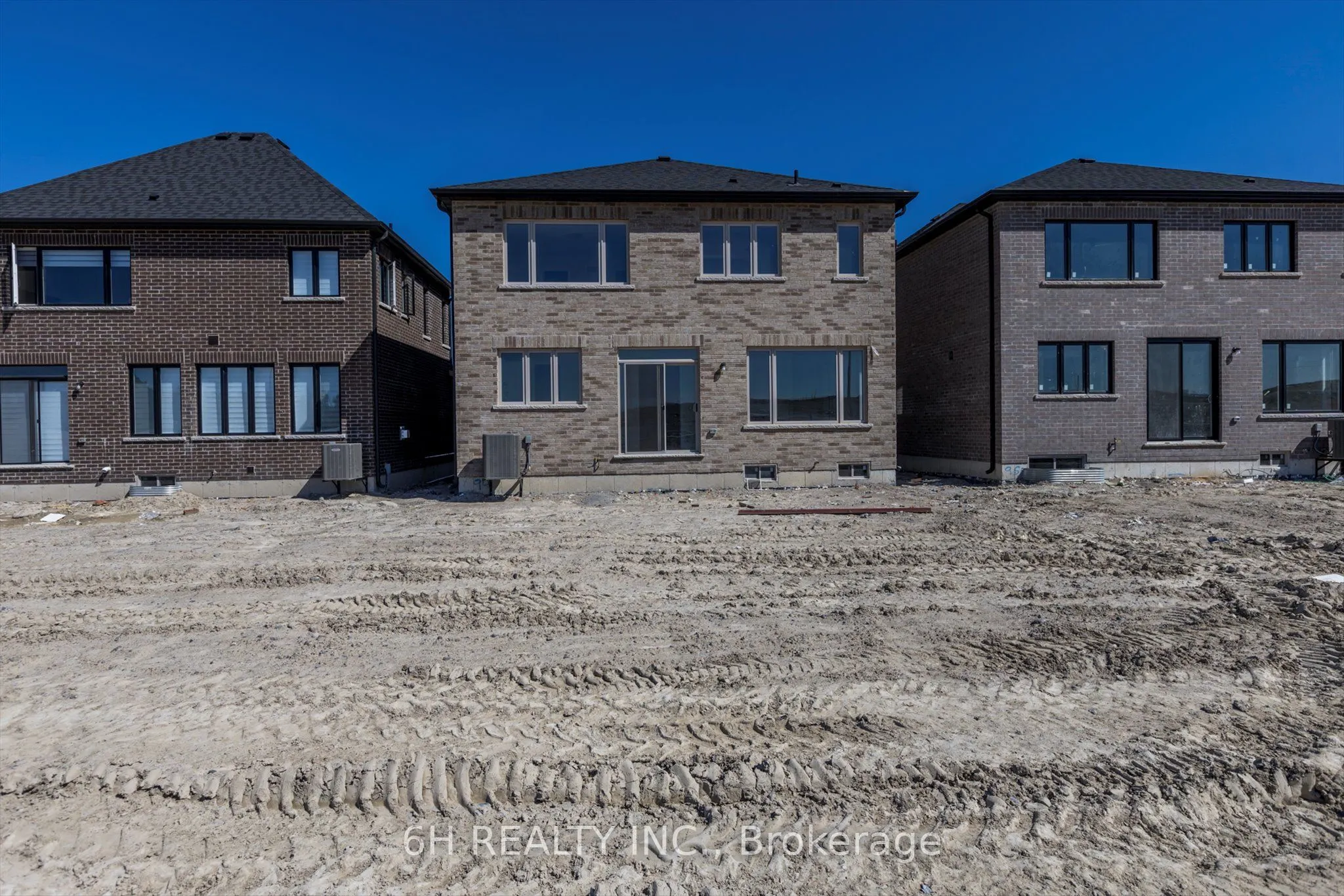 329 O'Toole Crescent