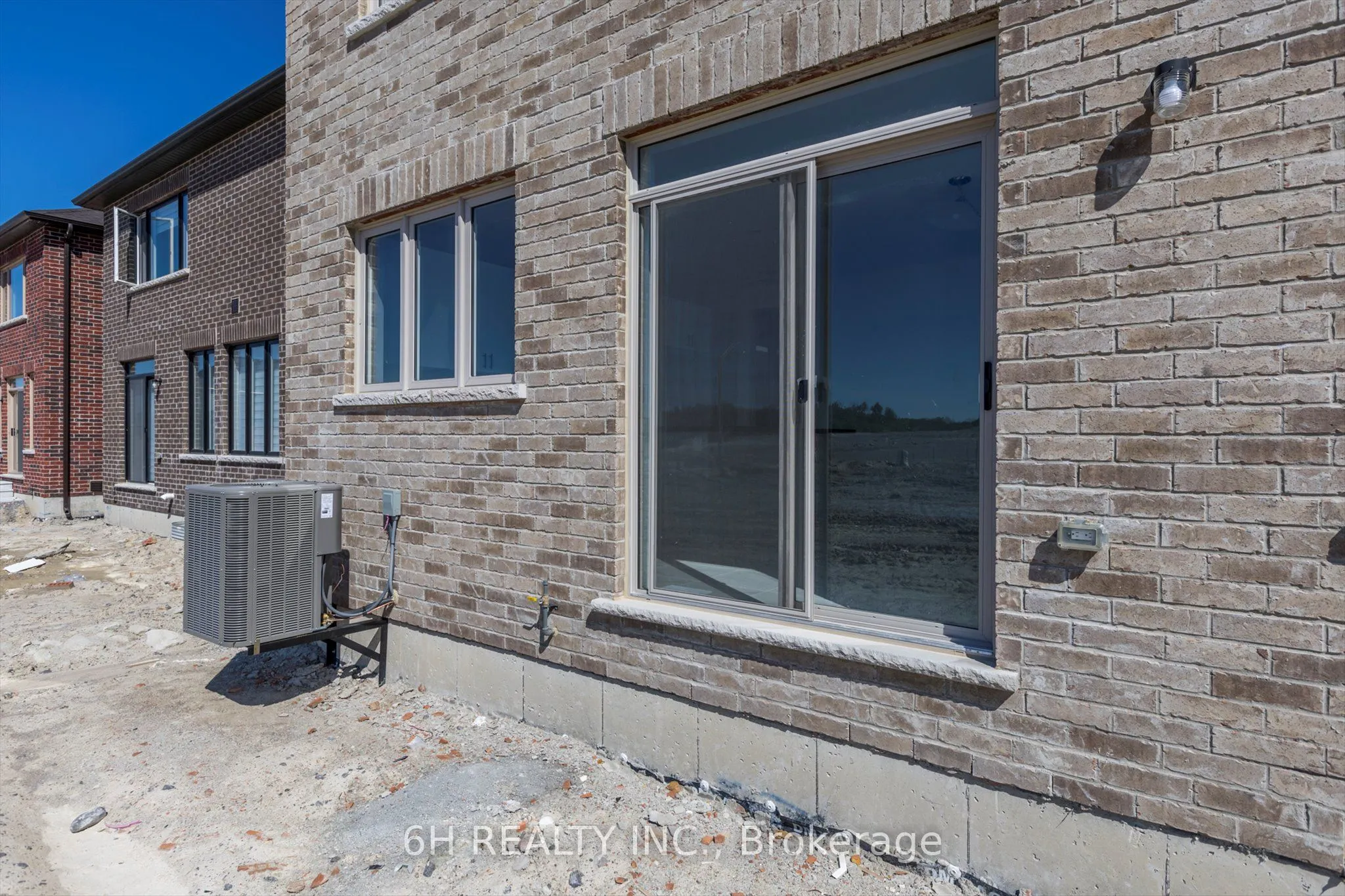 329 O'Toole Crescent