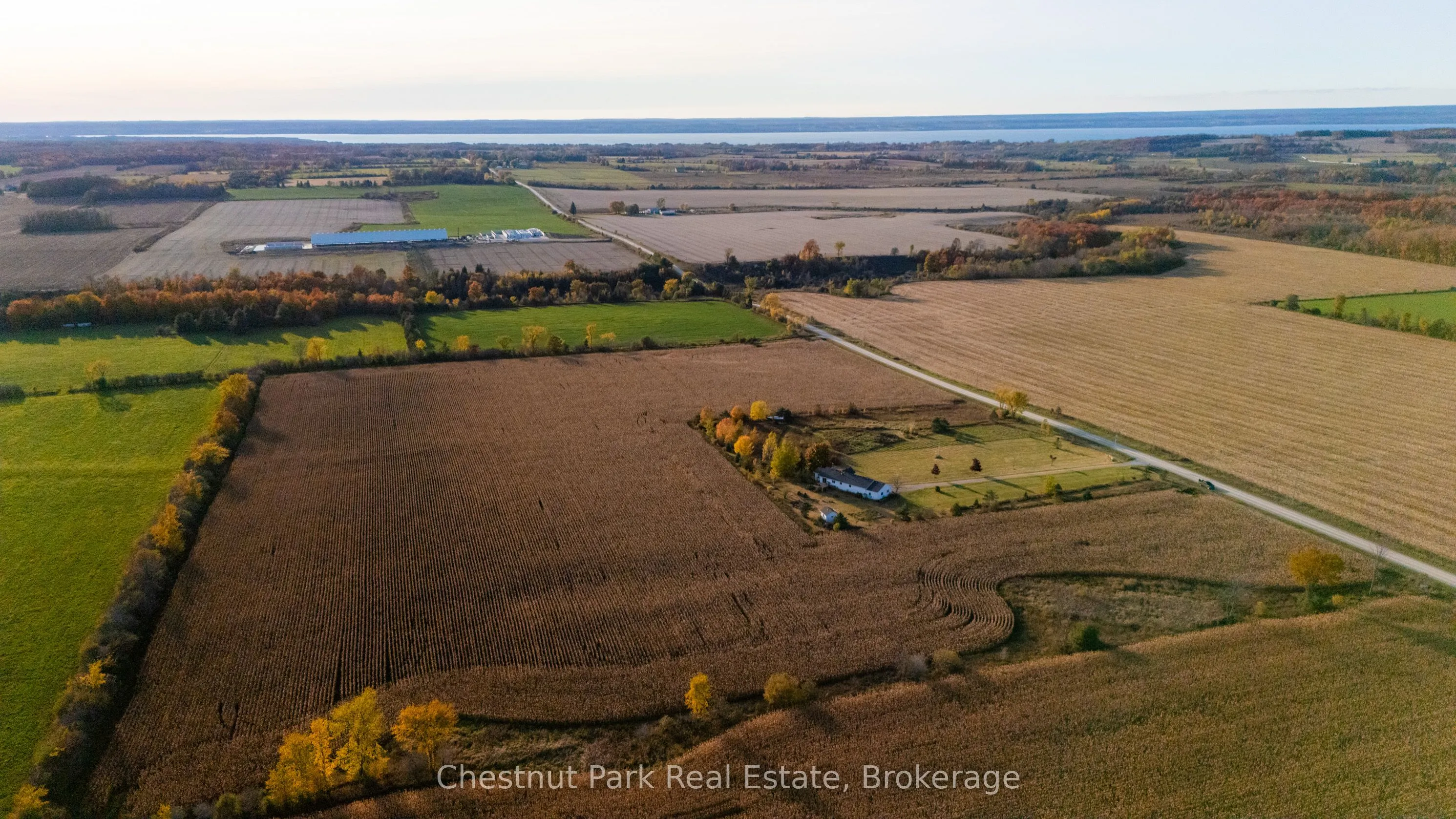 324310 SIDEROAD 27 Road