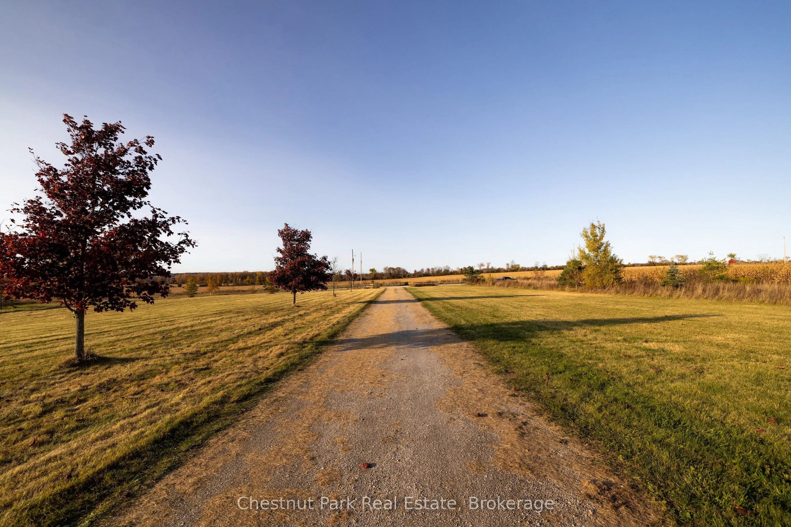 324310 SIDEROAD 27 Road