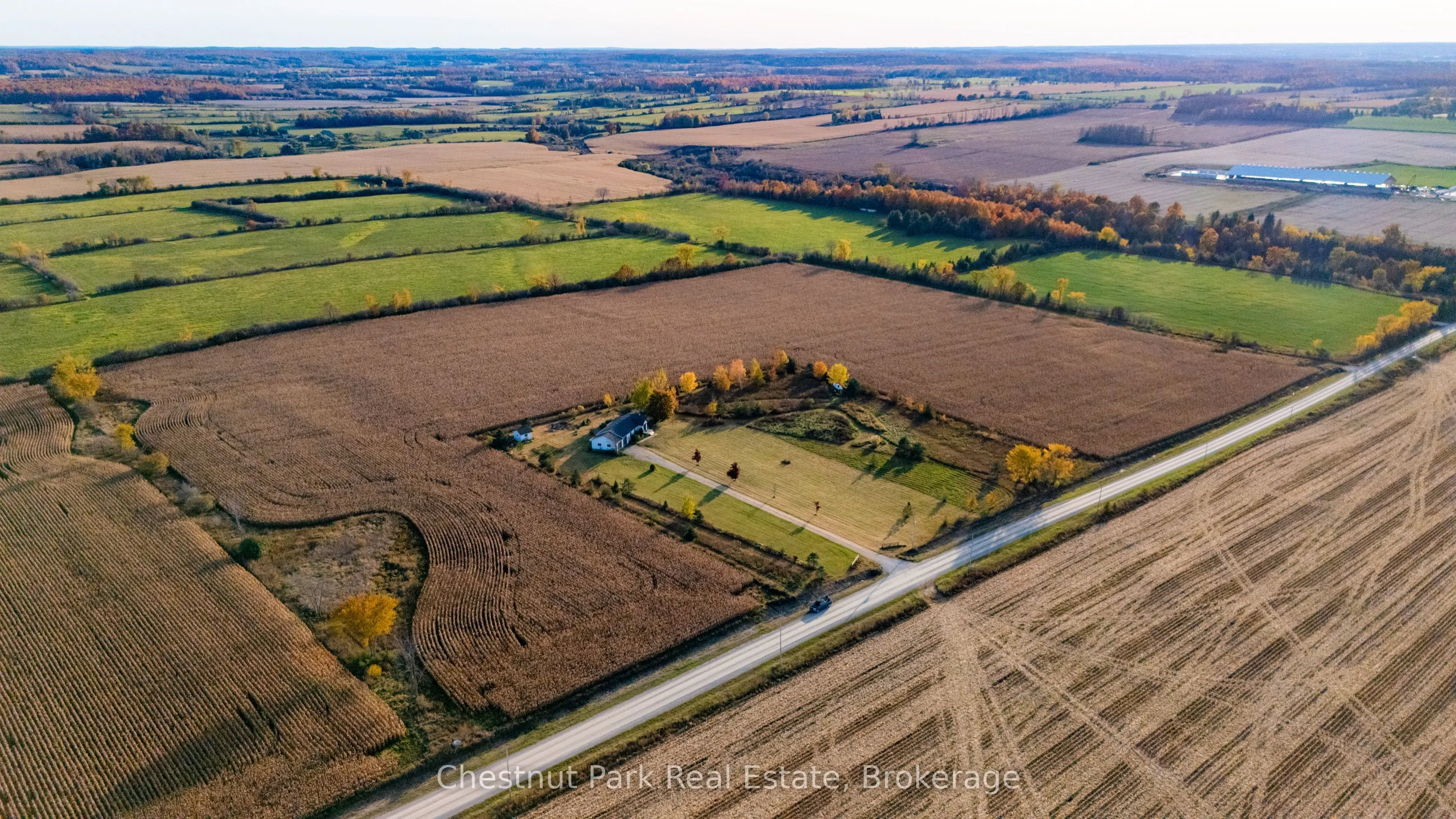 324310 SIDEROAD 27 Road