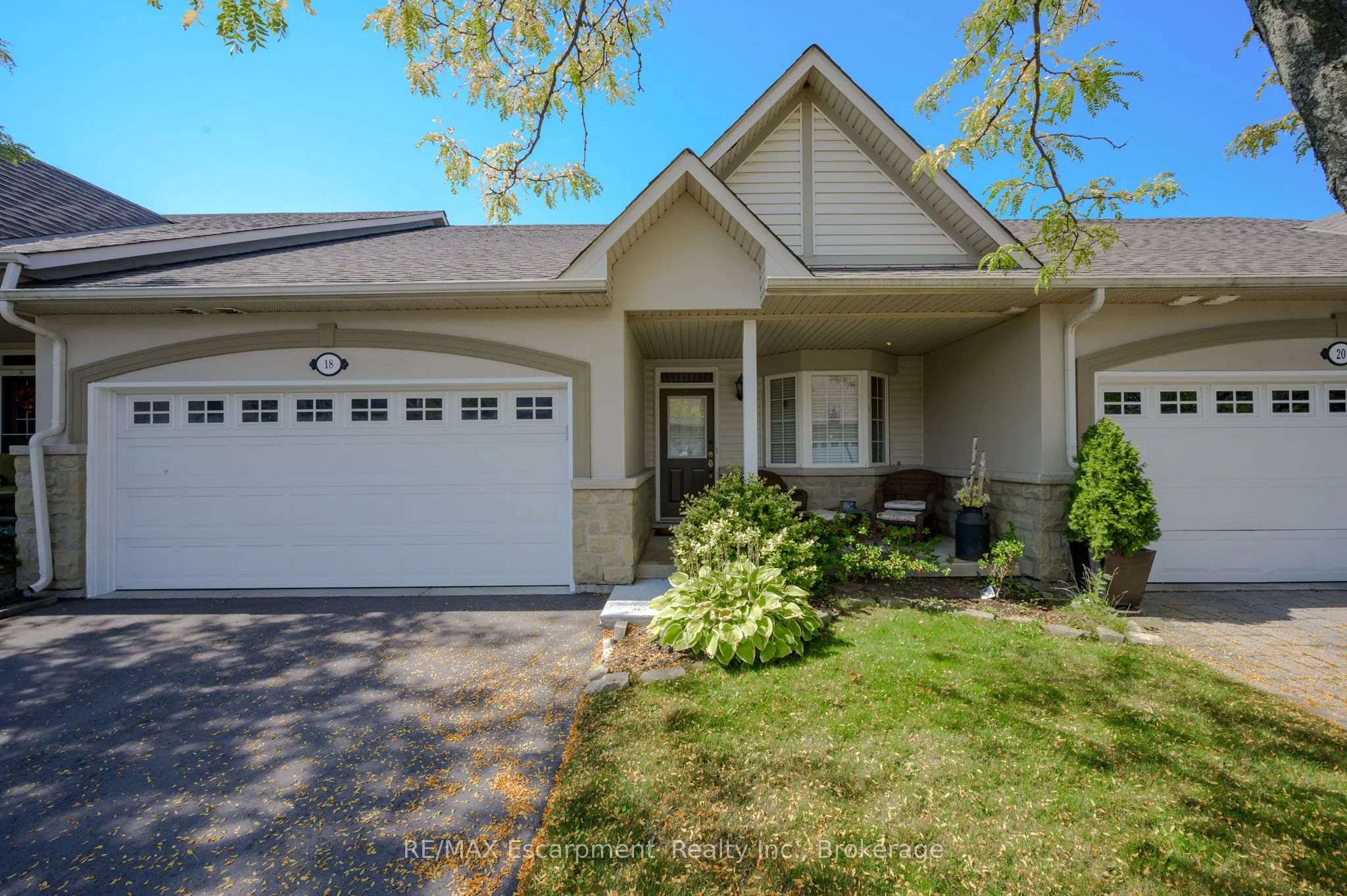 212 Stonehenge Drive, #18