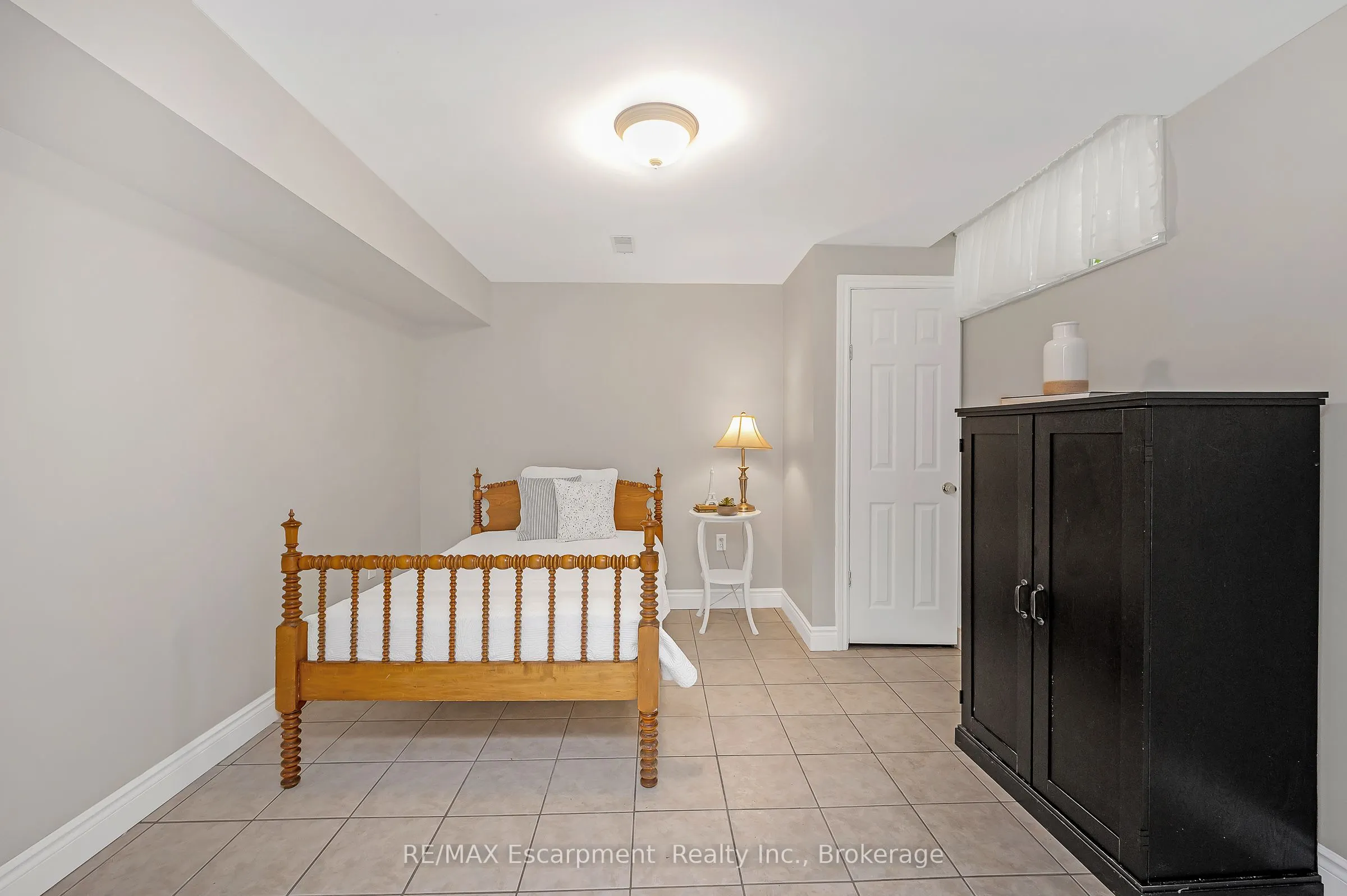 212 Stonehenge Drive, #18