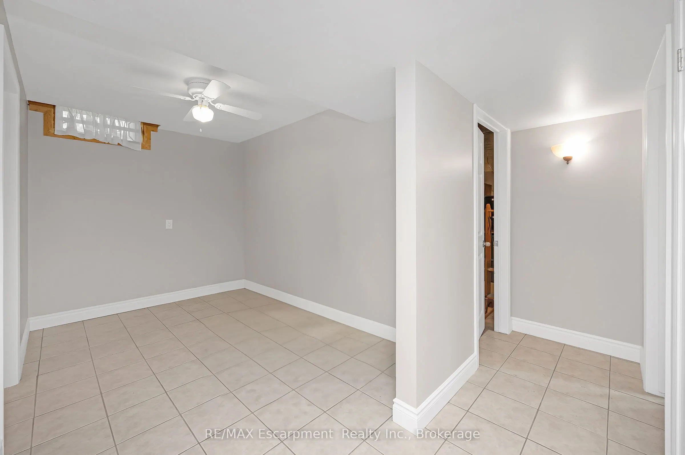 212 Stonehenge Drive, #18