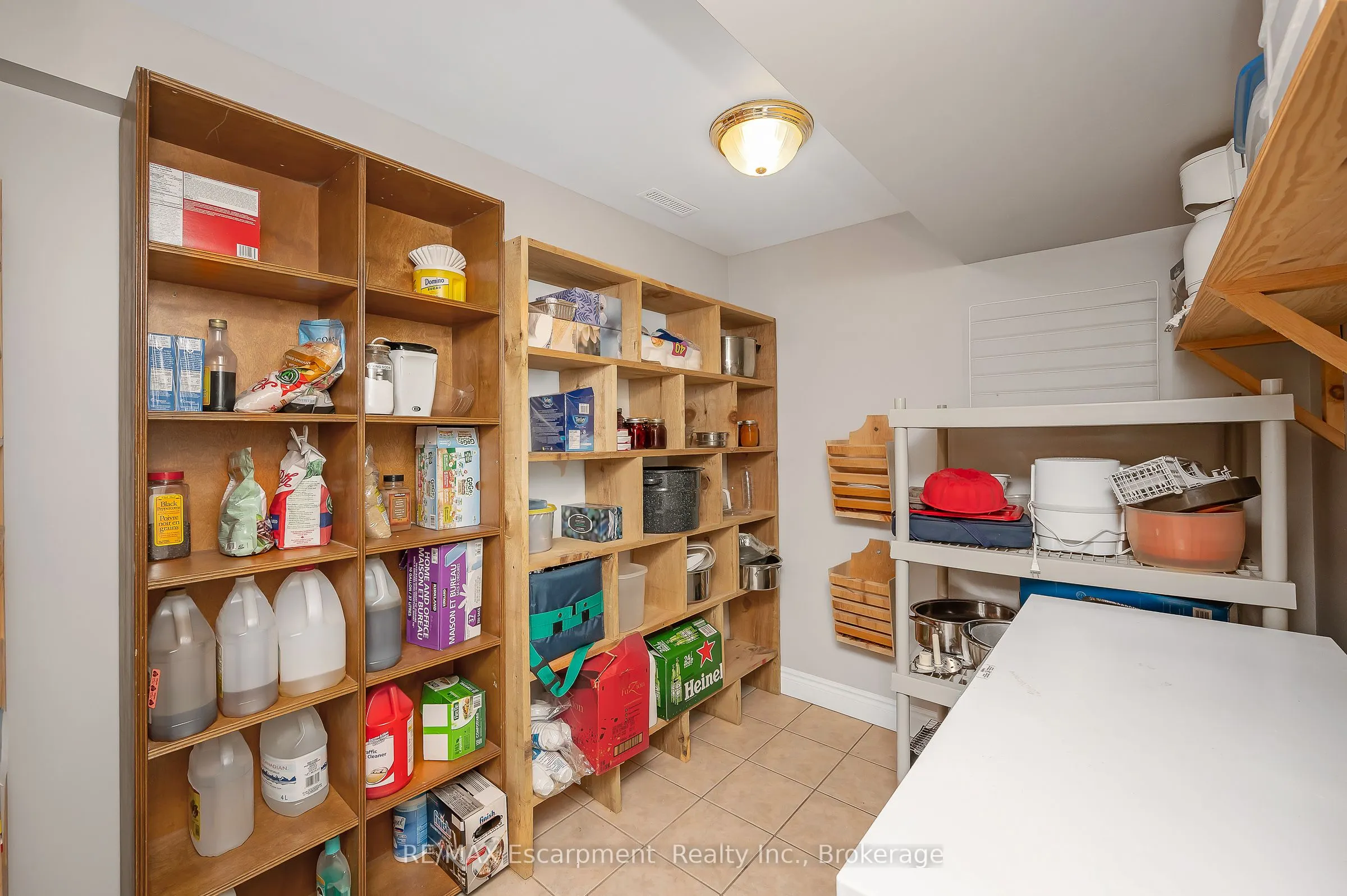 212 Stonehenge Drive, #18