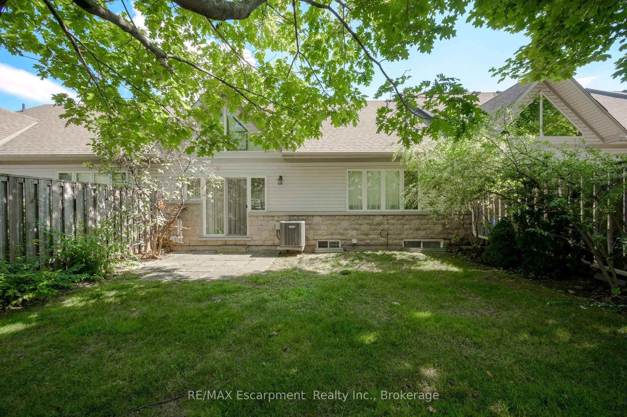 212 Stonehenge Drive, #18