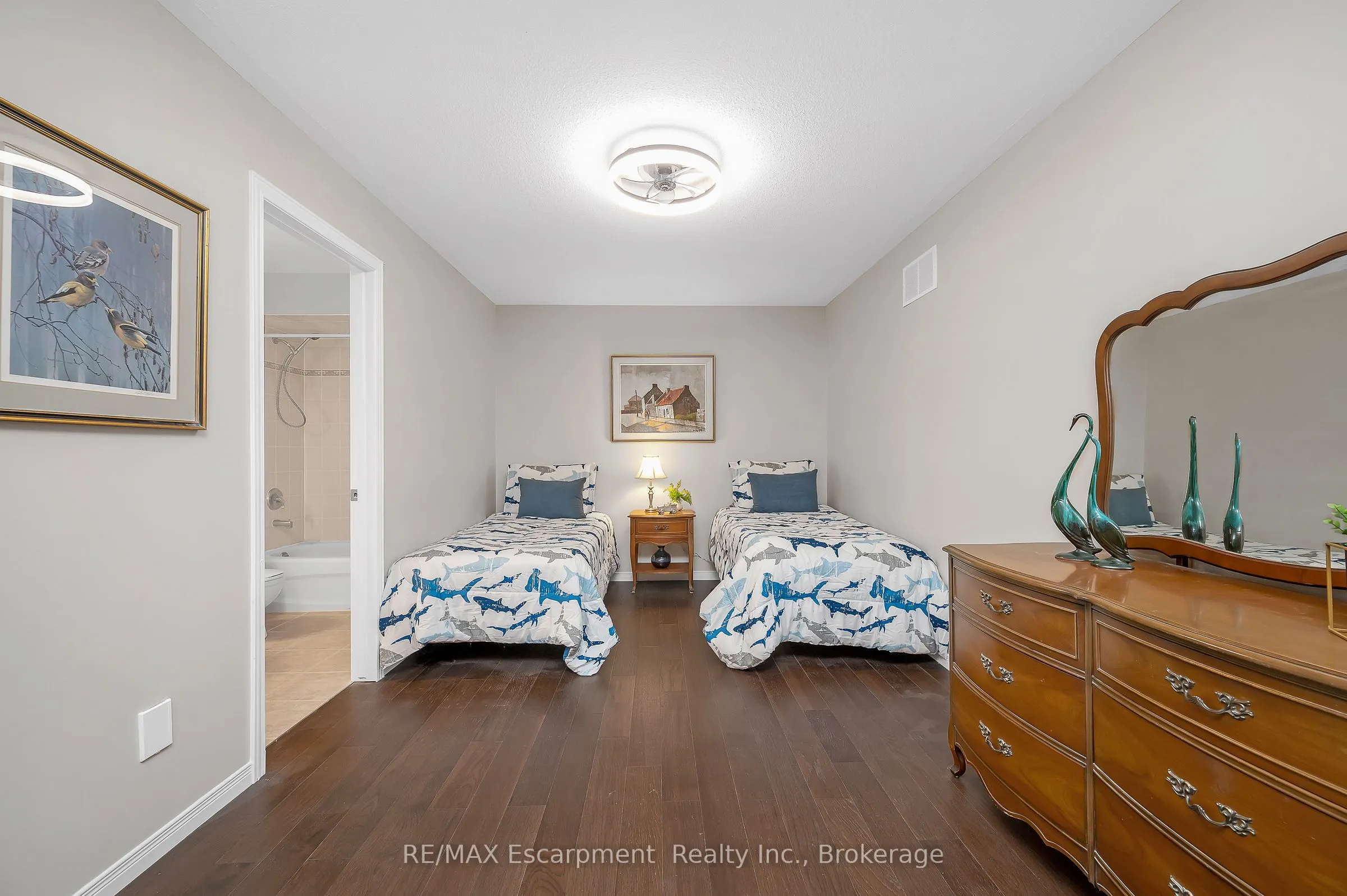 212 Stonehenge Drive, #18